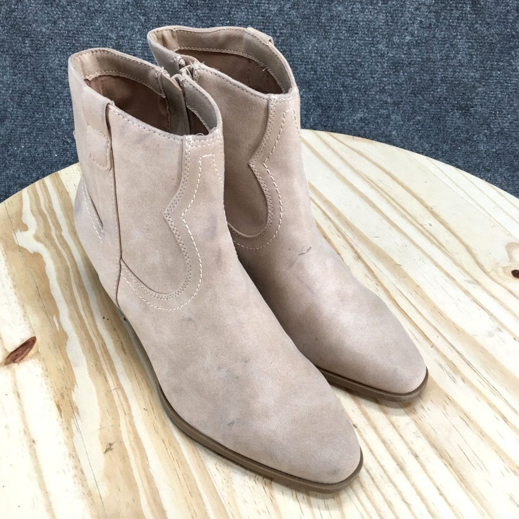 Dolce Vita DV Dolce Vita Perdue Boots Women 9 Tan Suede Side Zip Ankle Bootie Western Style Size US 9 / IT 39 - 3 Thumbnail