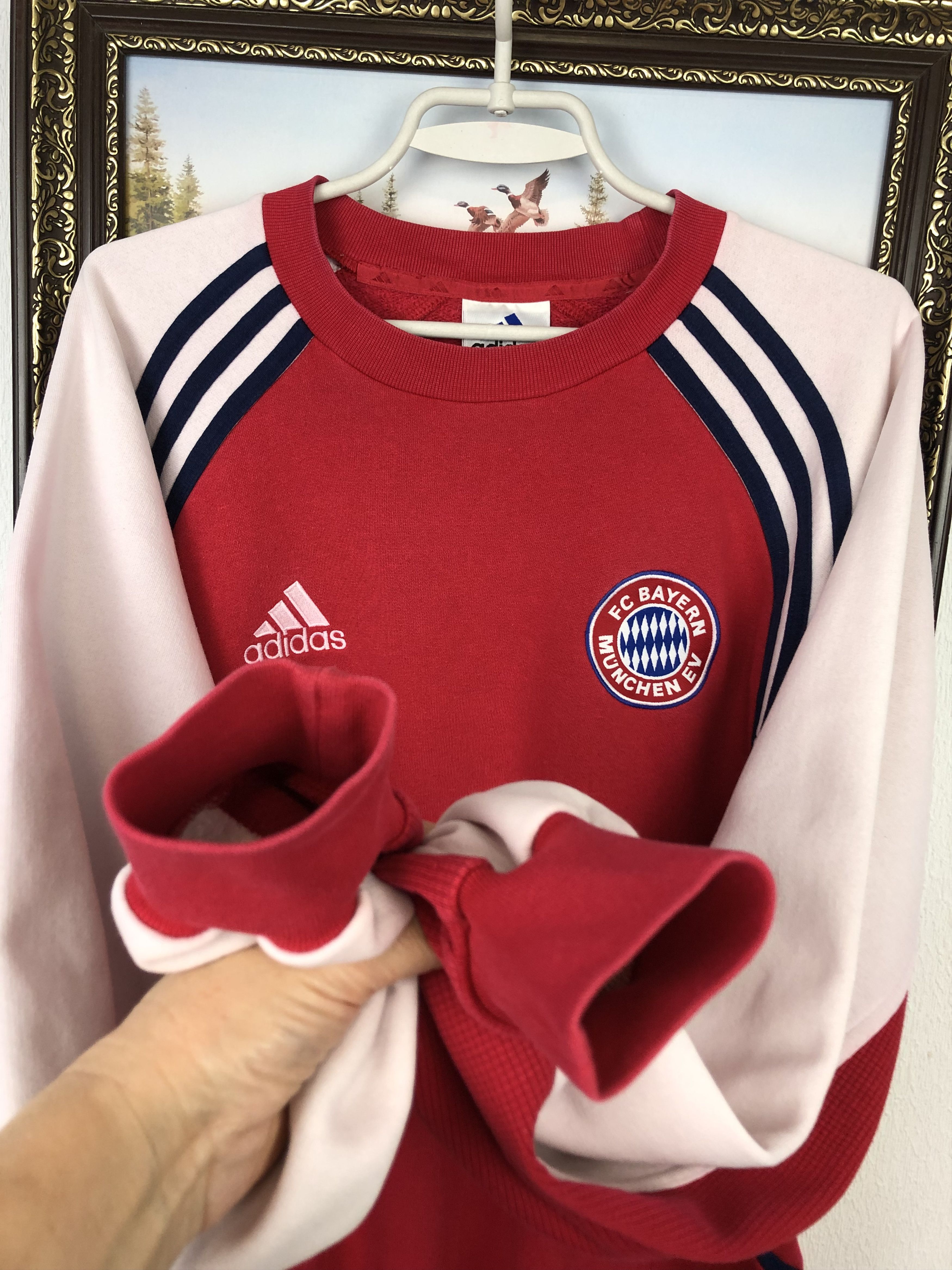 Adidas Vintage Adidas Bayern Munich Football Sweatshirt Crewneck Size US L / EU 52-54 / 3 - 5 Thumbnail