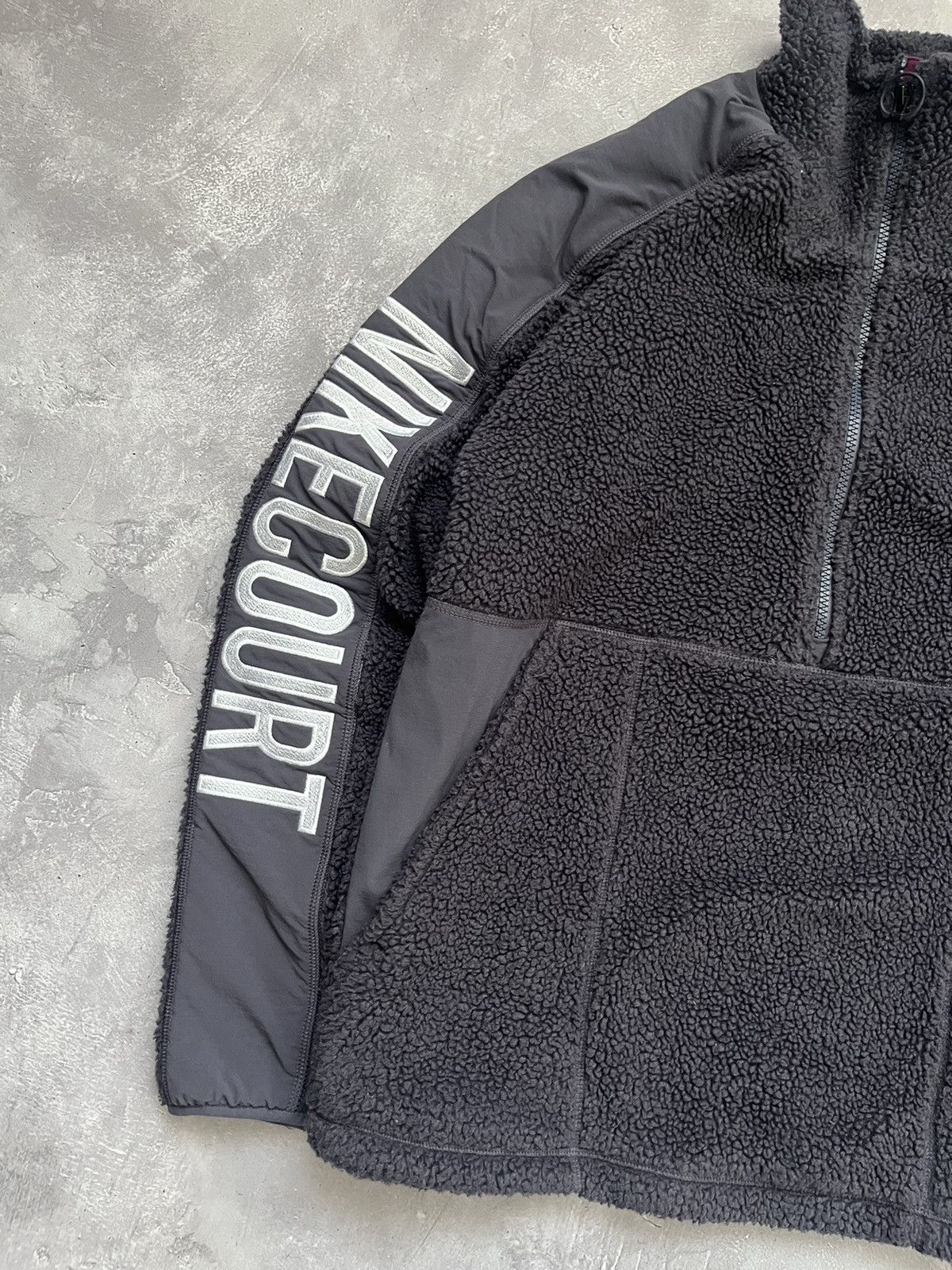 Nike Vintage Nike Court Fleece Jacket Deep Pile Logo Embroidered Size US S / EU 44-46 / 1 - 2 Thumbnail