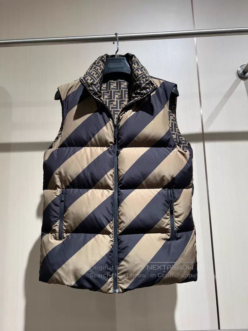 Fendi Fendi Double-Sided Puffer Vest Size M / US 6-8 / IT 42-44 - 3 Thumbnail