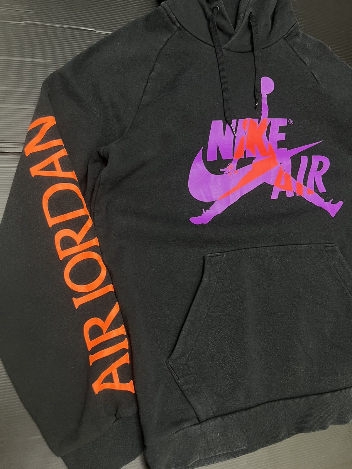 Vintage Y2K FADED NIKE AIR JORDAN BIG LOGO HOODIE Size US M / EU 48-50 / 2 - 2 Thumbnail