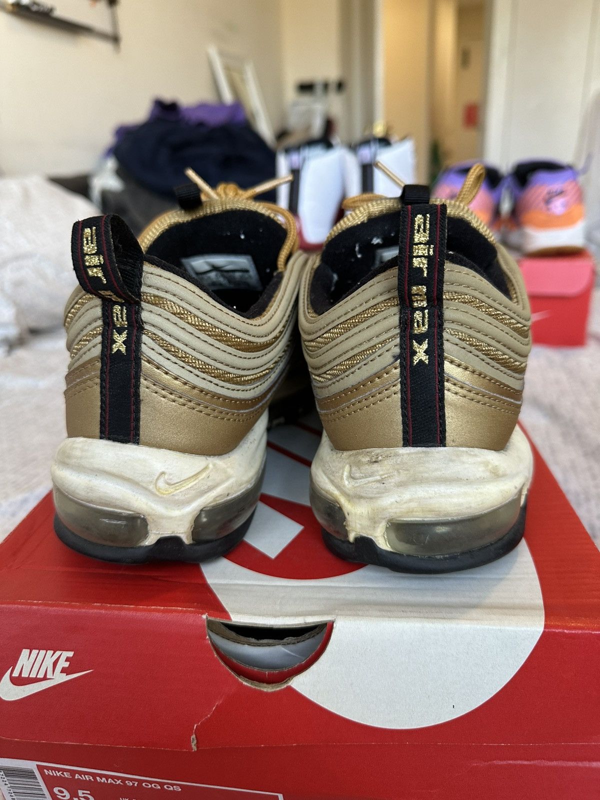 Nike AIR MAX 97 METALLIC GOLD 2017 Size US 9.5 / EU 42-43 - 4 Thumbnail