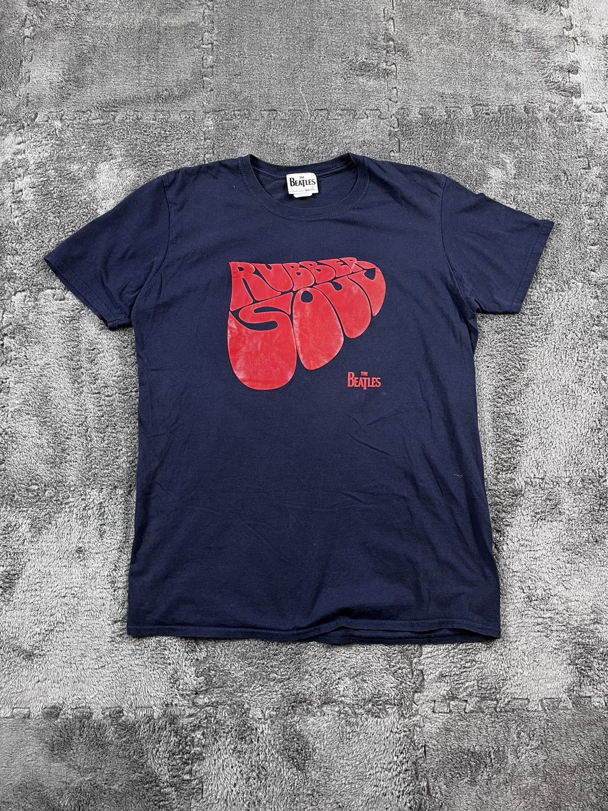 Band Tees Vintage Y2K The Beatles Rubber Soul big logo band tee L Size US L / EU 52-54 / 3 - 1 Thumbnail