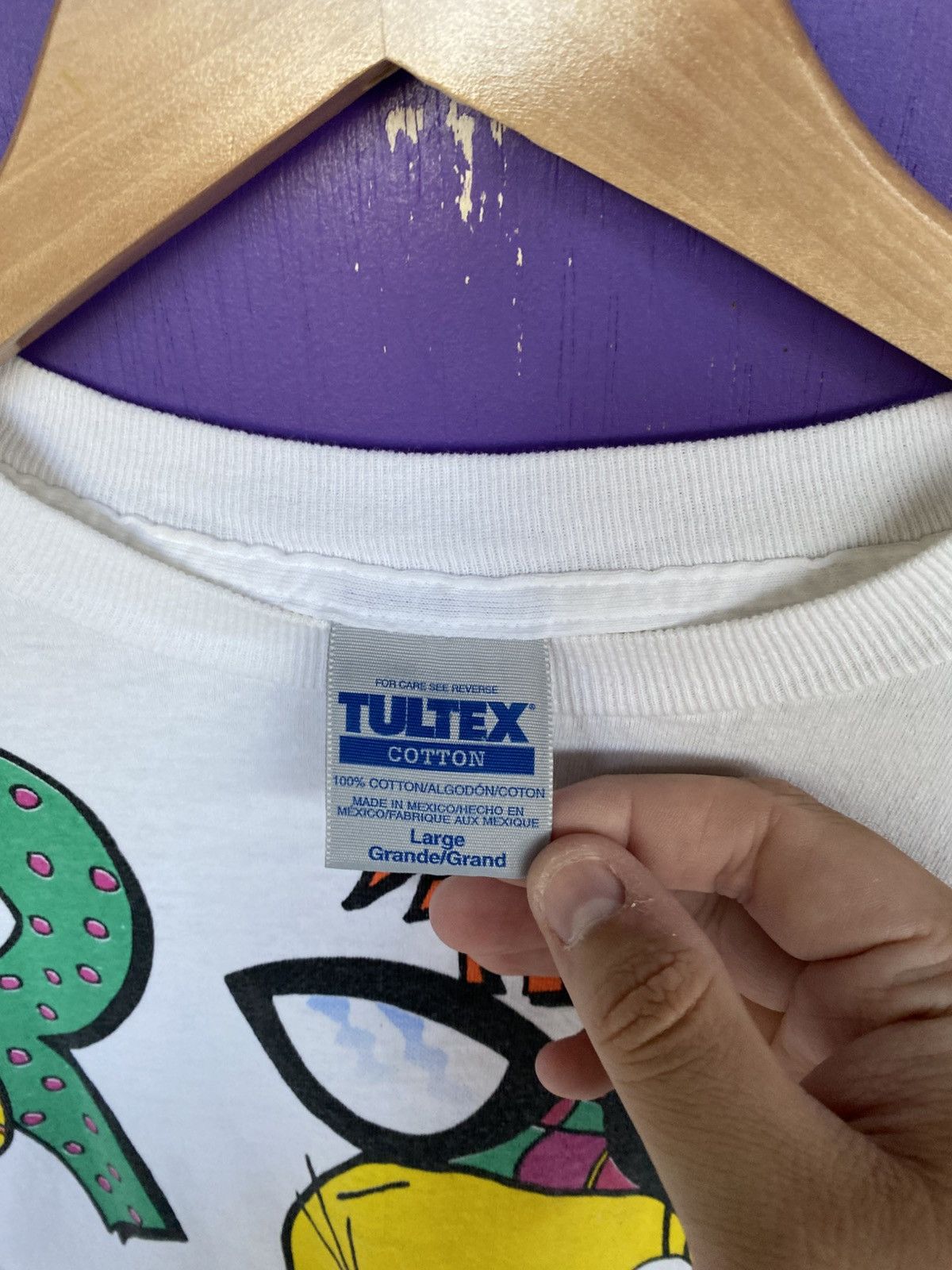 Other Vintage 1994 Looney tunes tweety shop til ya drop t-shirt Size US L / EU 52-54 / 3 - 4 Thumbnail