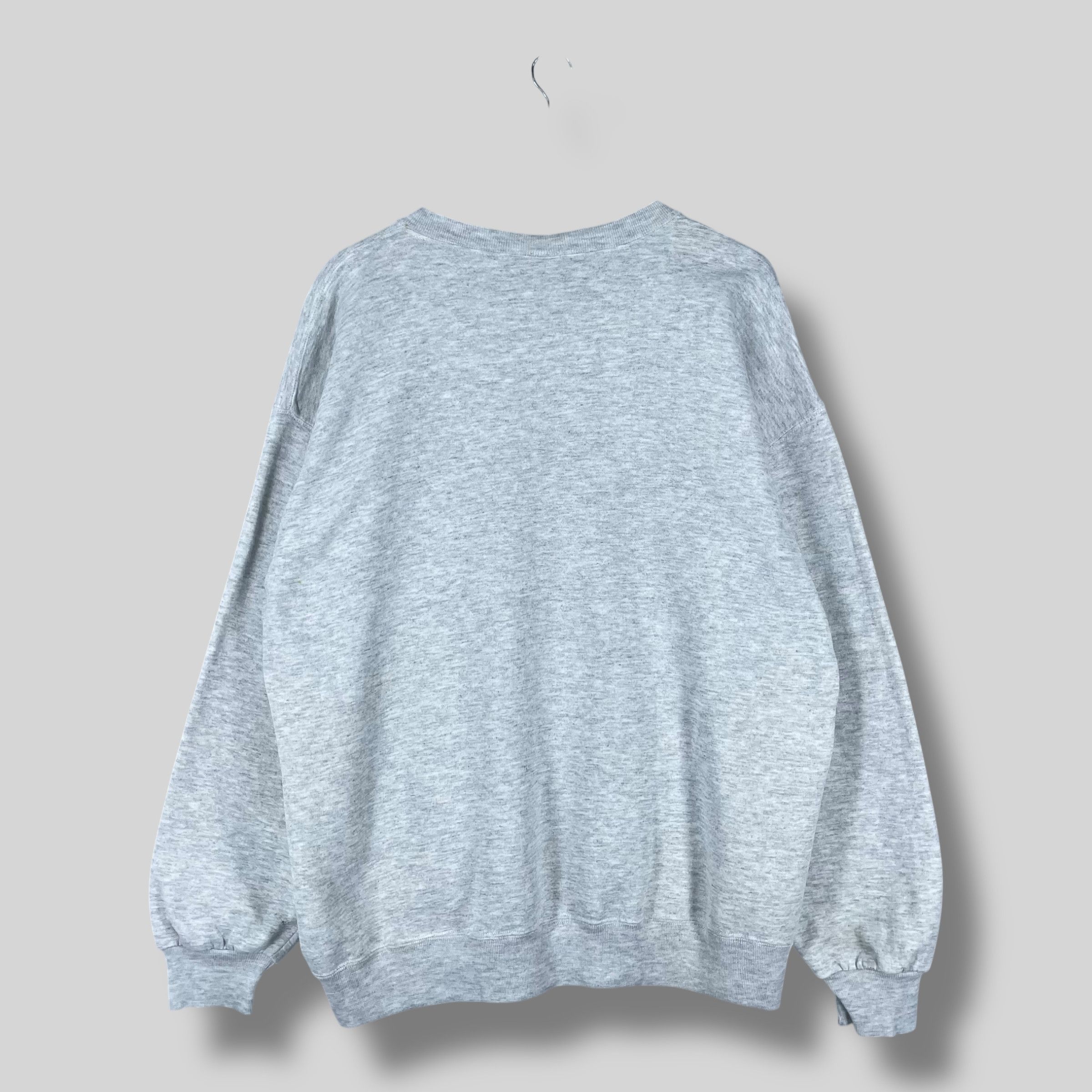 Vintage Vintage 90's AON University Spellout Embroidery Sweatshirt Size US XL / EU 56 / 4 - 10 Thumbnail