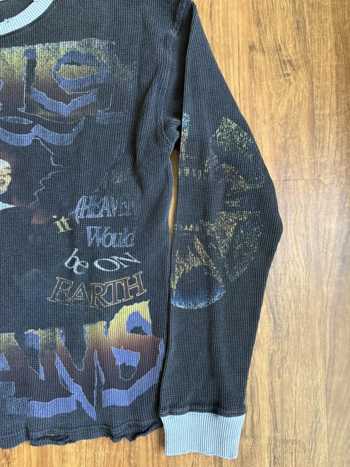 Vale Vale Forever Wraith of Faith Thermal Long Sleeve size Large Size US L / EU 52-54 / 3 - 4 Thumbnail