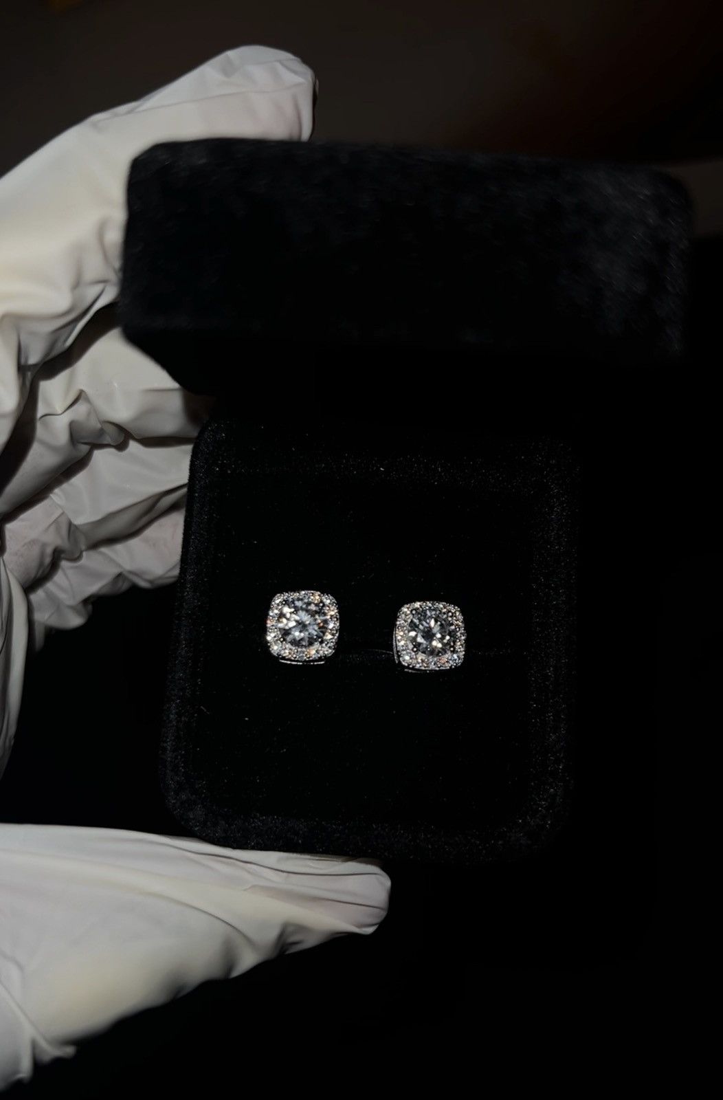 Other VVS Moissanite Silver Stud Earrings Size ONE SIZE - 2 Thumbnail