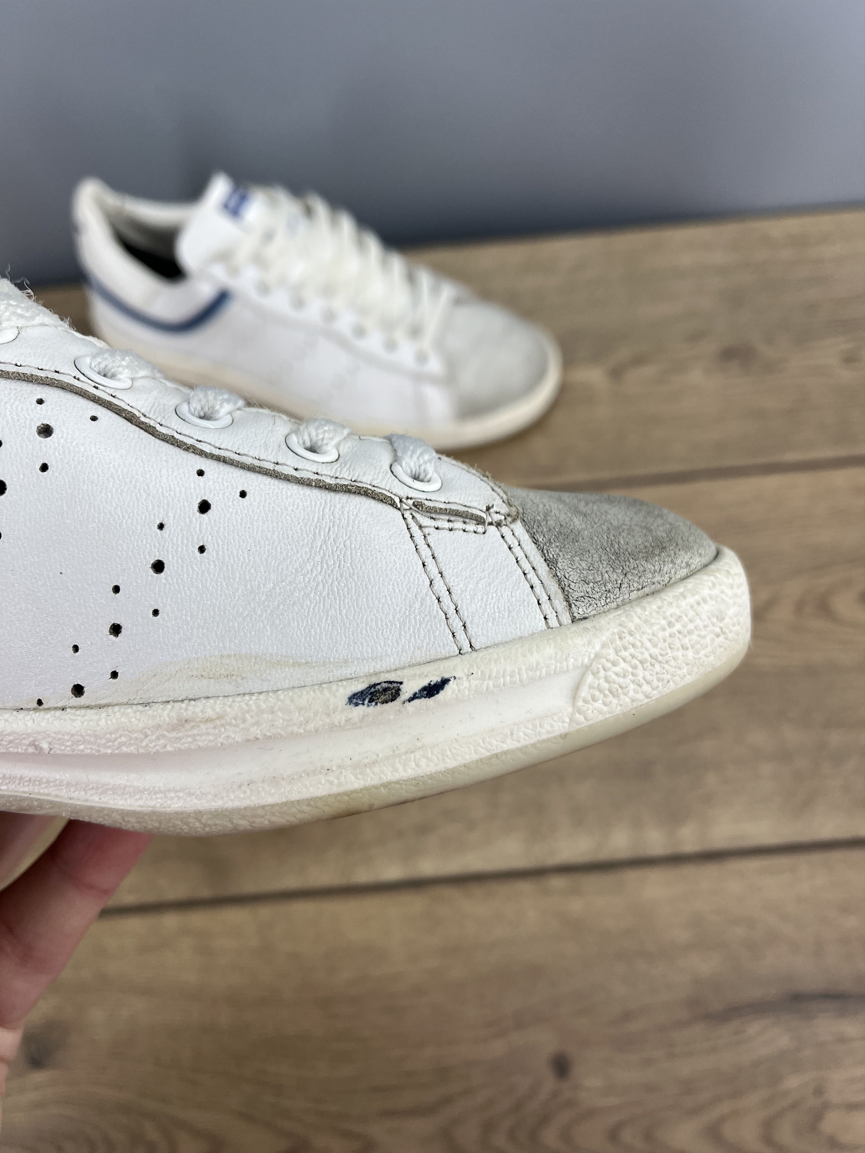 Adidas Vintage adidas Originals Made in Italy White/Blue Leather Size US 7 / EU 40 - 6 Thumbnail