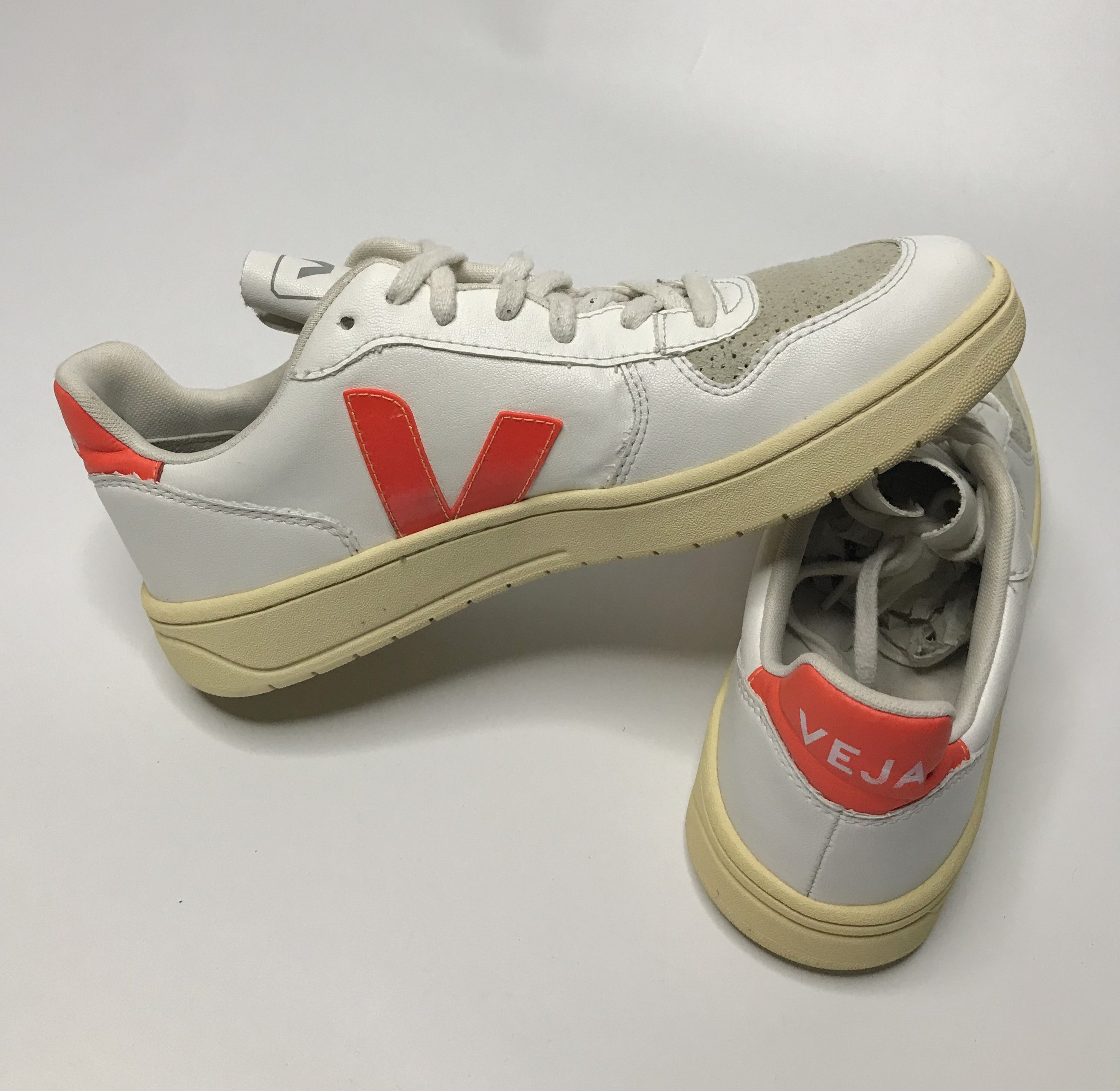 Veja Veja V-10 Lace-Up Sneakers Mens Sz 42 White Size US 9 / EU 42 - 5 Thumbnail