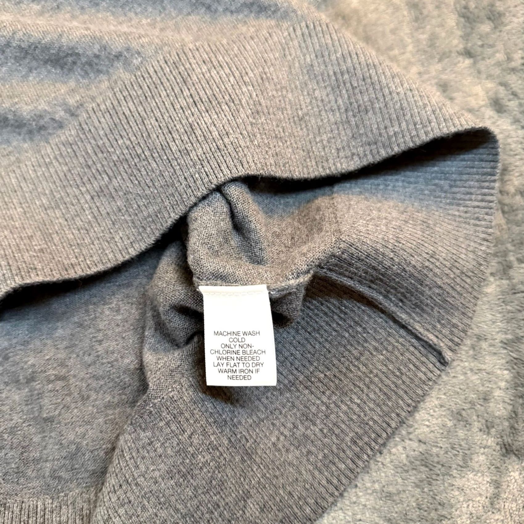 Cremieux Daniel Cremieux Supima Cotton Cashmere V-Neck Sweater Grey Mens L NWT Size US L / EU 52-54 / 3 - 5 Thumbnail