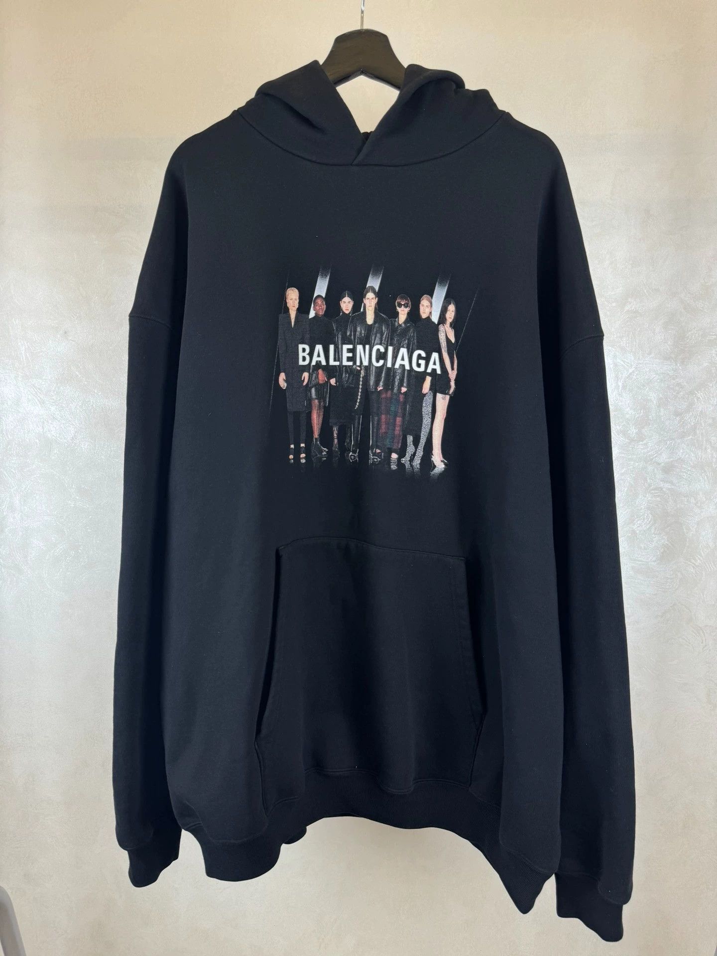 Balenciaga Balenciaga Portrait Hoodie Size US XXS / EU 40 - 1 Thumbnail