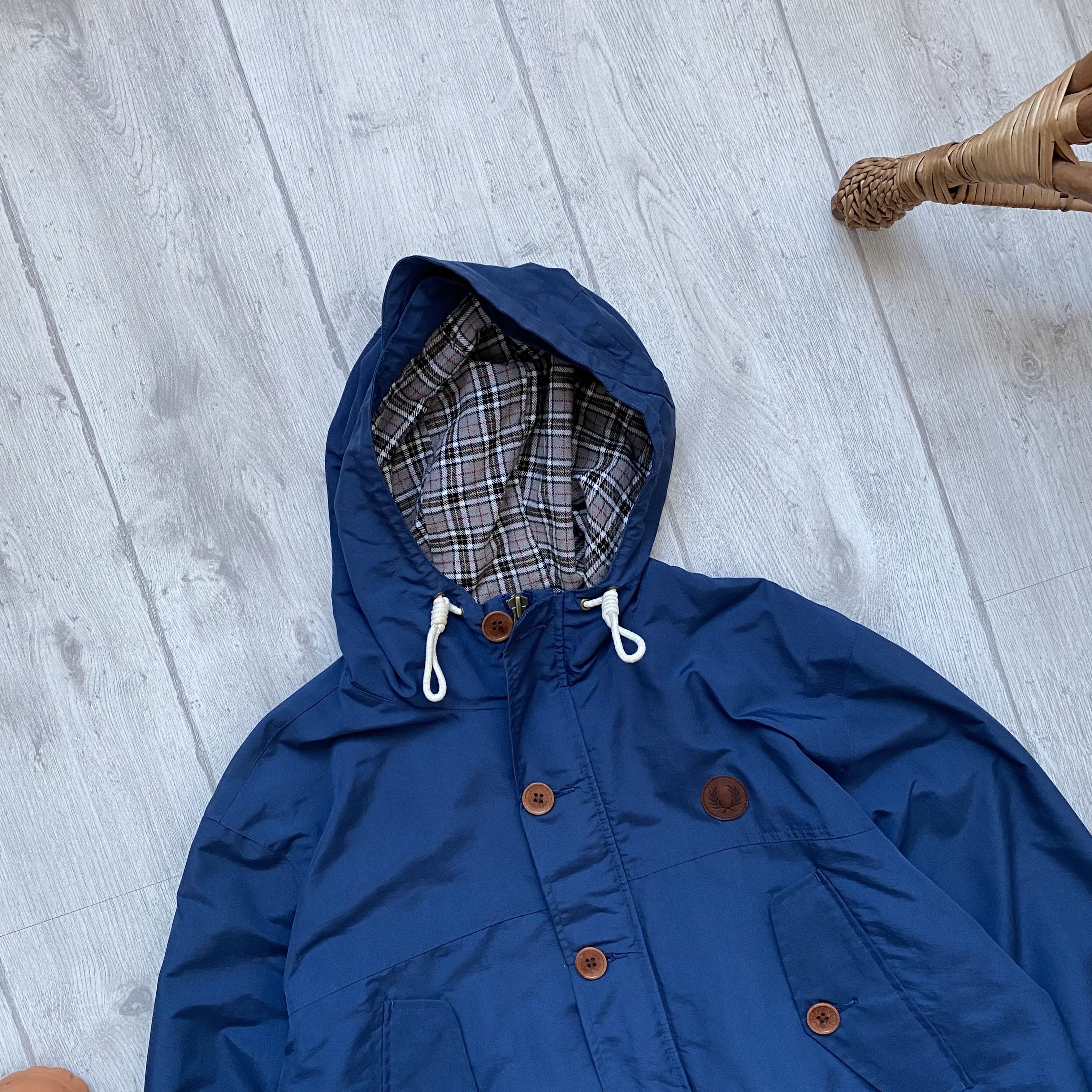 Fred Perry Vintage Fred Perry Nylon Parka Jacket Coats Size US L / EU 52-54 / 3 - 4 Thumbnail