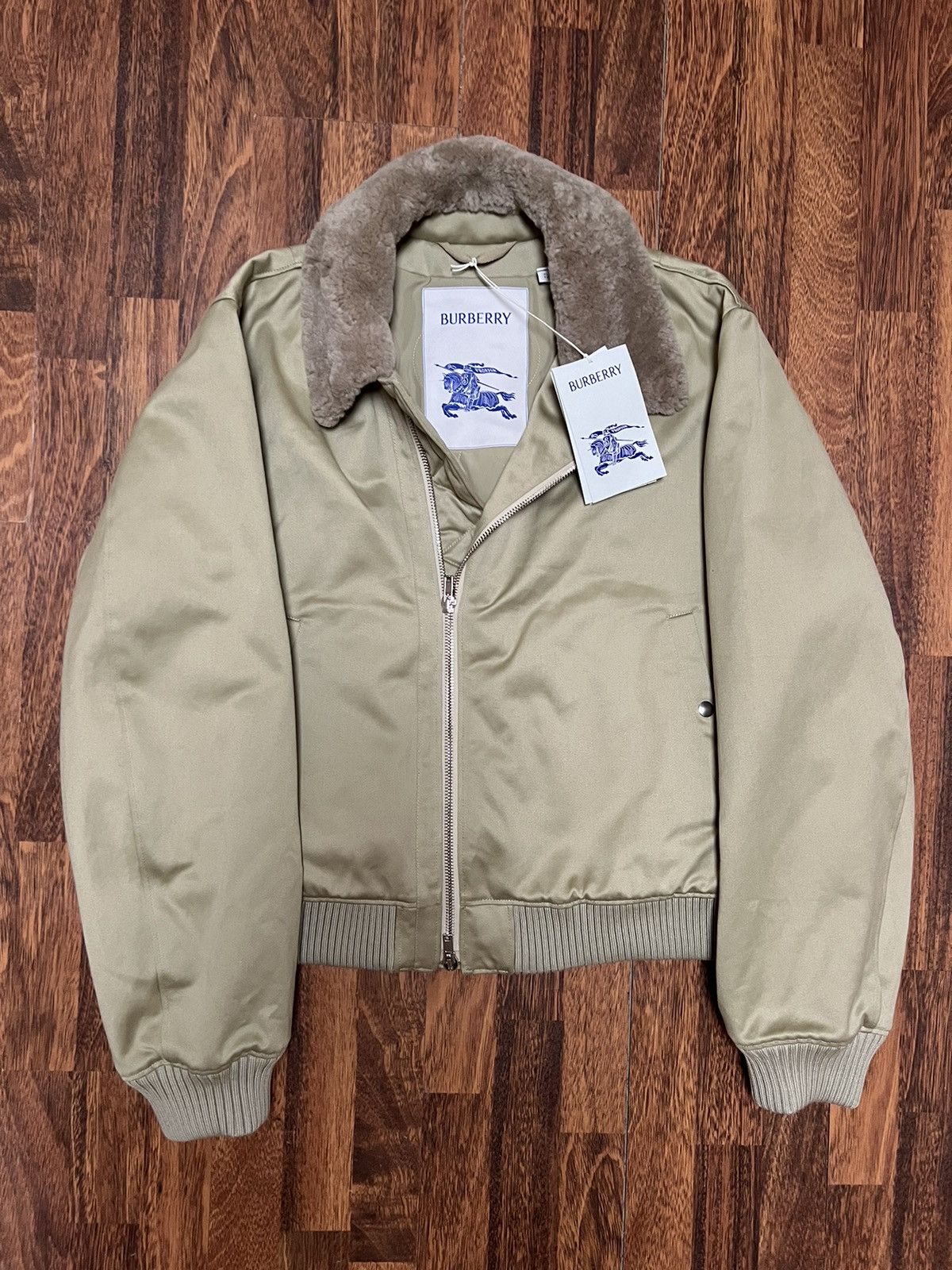 Burberry RRP 1.100$ Burberry Shearling Collar Bomber Jacket Size XL Size US XL / EU 56 / 4 - 1 Thumbnail