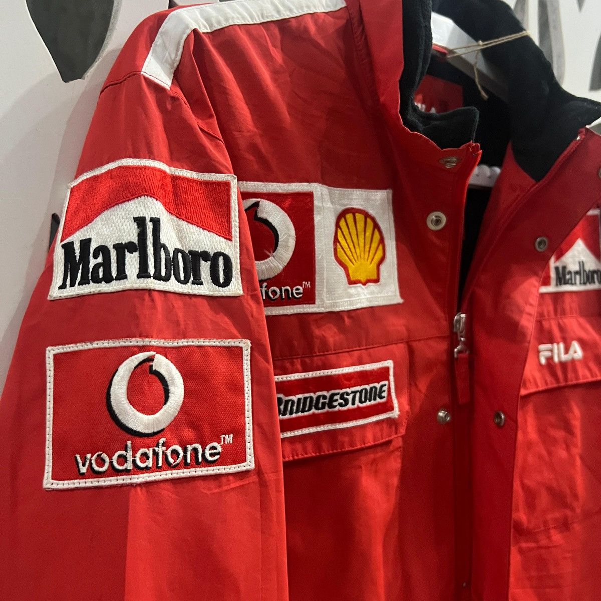 Fila Vintage Teamwear Scuderia Ferrari Formula One F1 Team 2002 Size US S / EU 44-46 / 1 - 3 Thumbnail