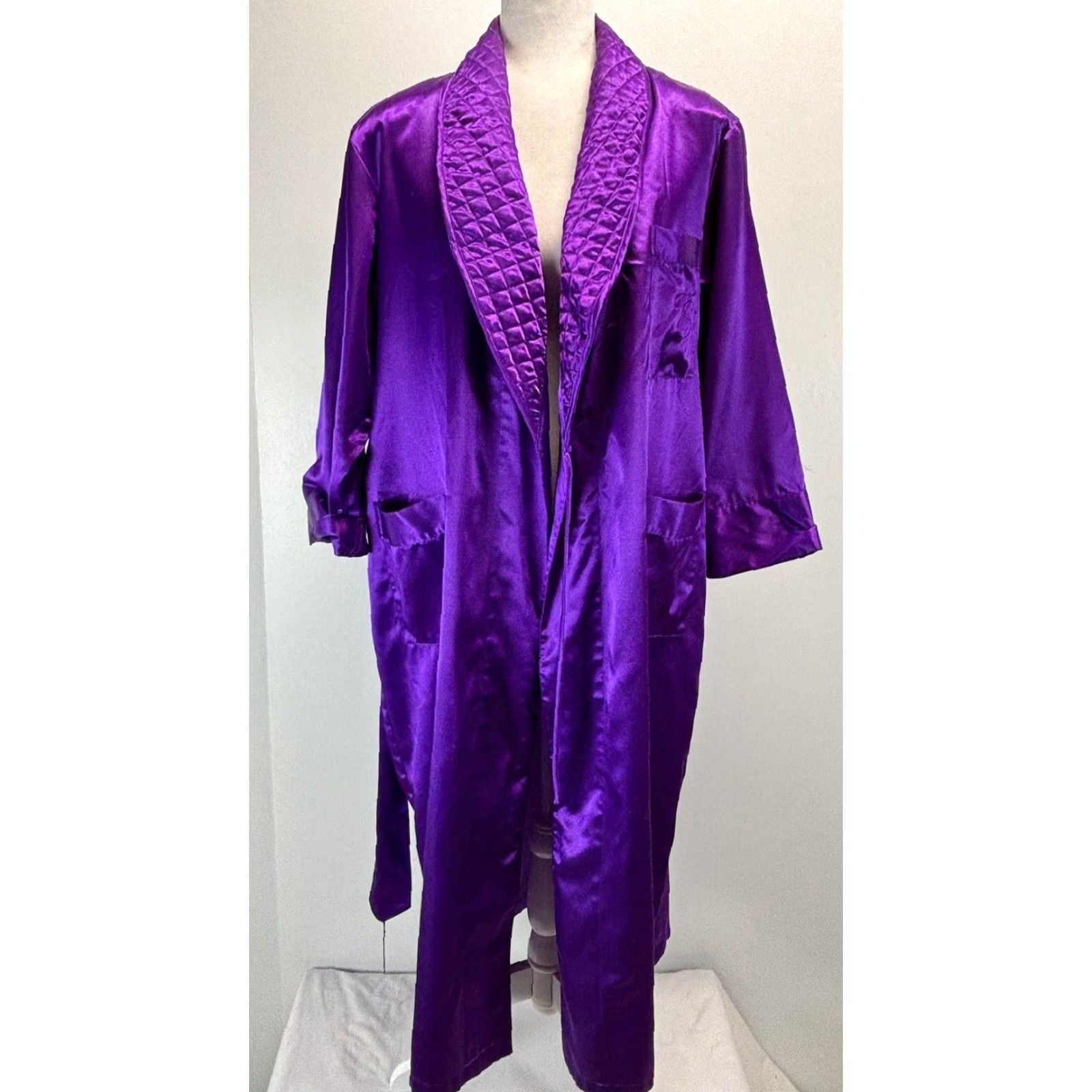 Victoria's Secret VINTAGE Victoria's Secret Purple Satin Robe Small Belted Shawl Collar Gold Label Womens Size ONE SIZE - 5 Thumbnail