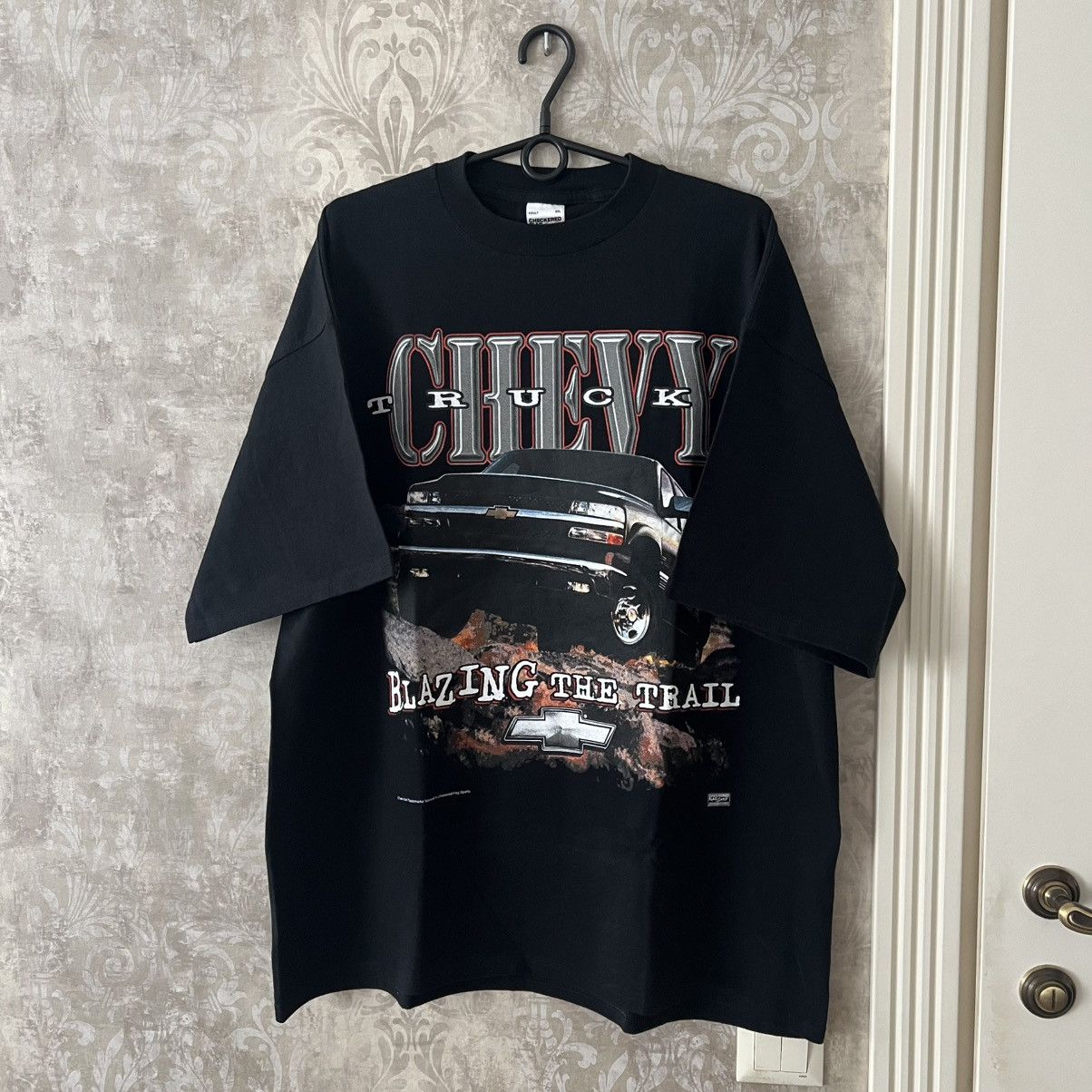 Vintage 💥 Chevrolet T-Shirt CHEVY TRUCKS Tee Racing
