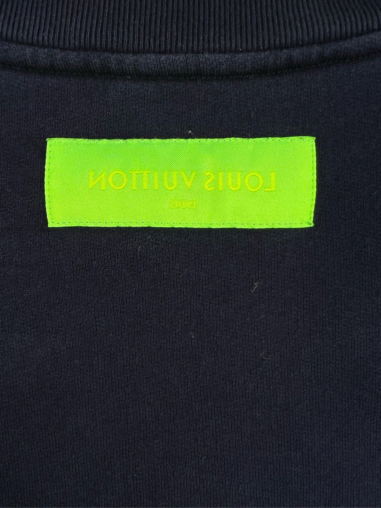 Louis Vuitton Louis Vuitton Flocked Logo Sweatshirt Size US M / EU 48-50 / 2 - 4 Thumbnail