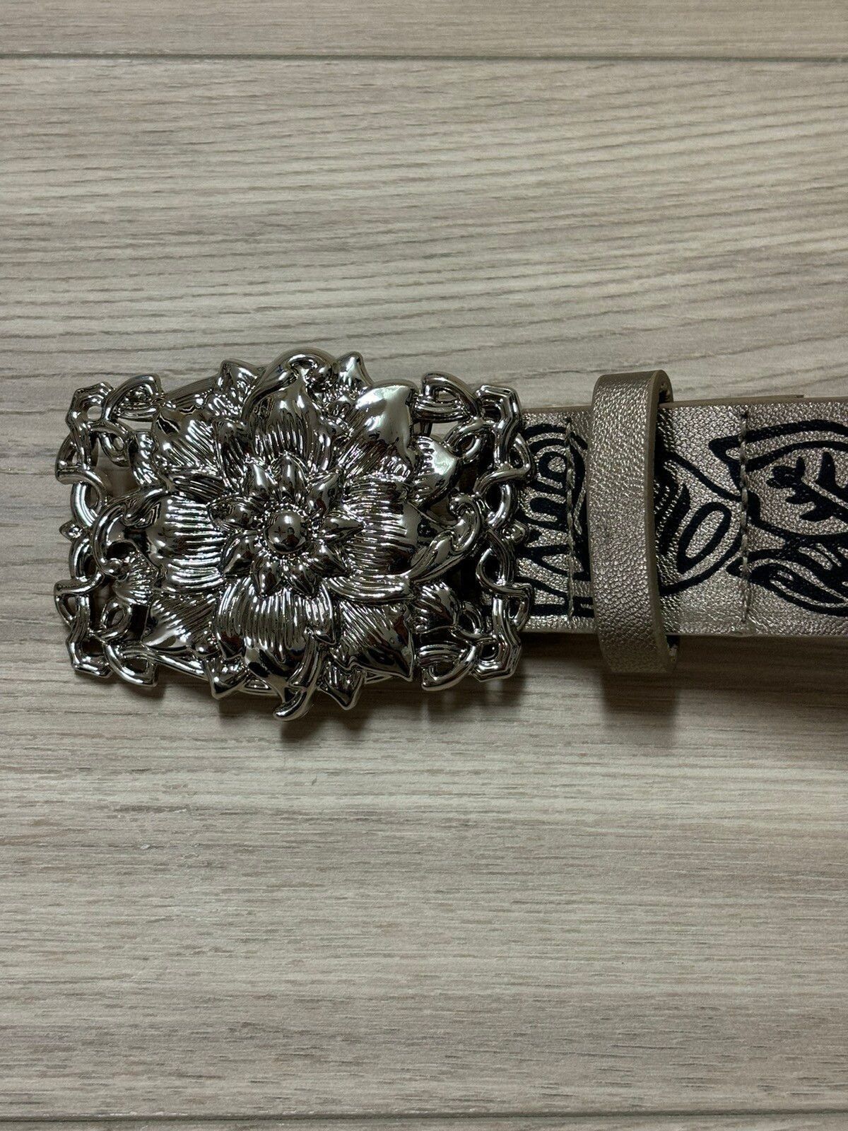 Japanese Brand Rose Buckle Belt Size 30 - 1 Thumbnail