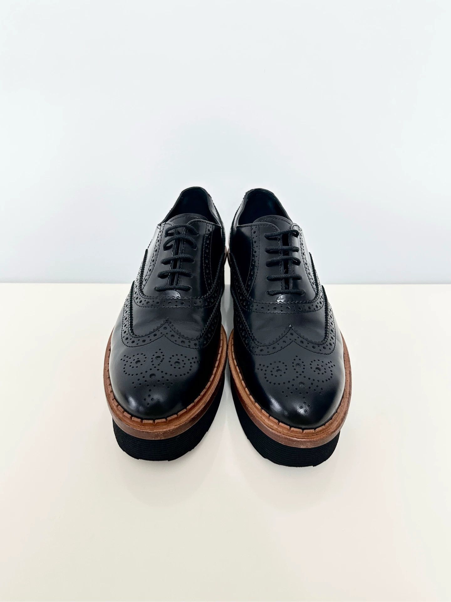 Tod's Tod's Women's Leather Brogue Loafer Black Size US 6 / IT 36 - 2 Thumbnail