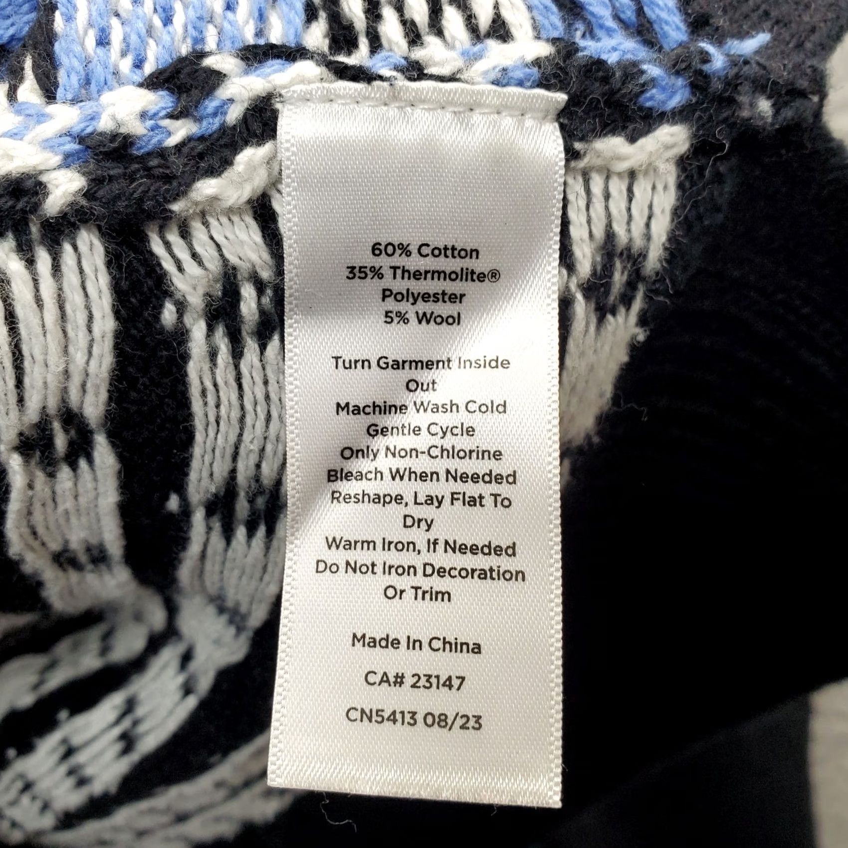Talbots T by Talbots Sweater Geometric Multicolor Chunky Knit Thermolite Button Womens PM Size M / US 6-8 / IT 42-44 - 6 Thumbnail