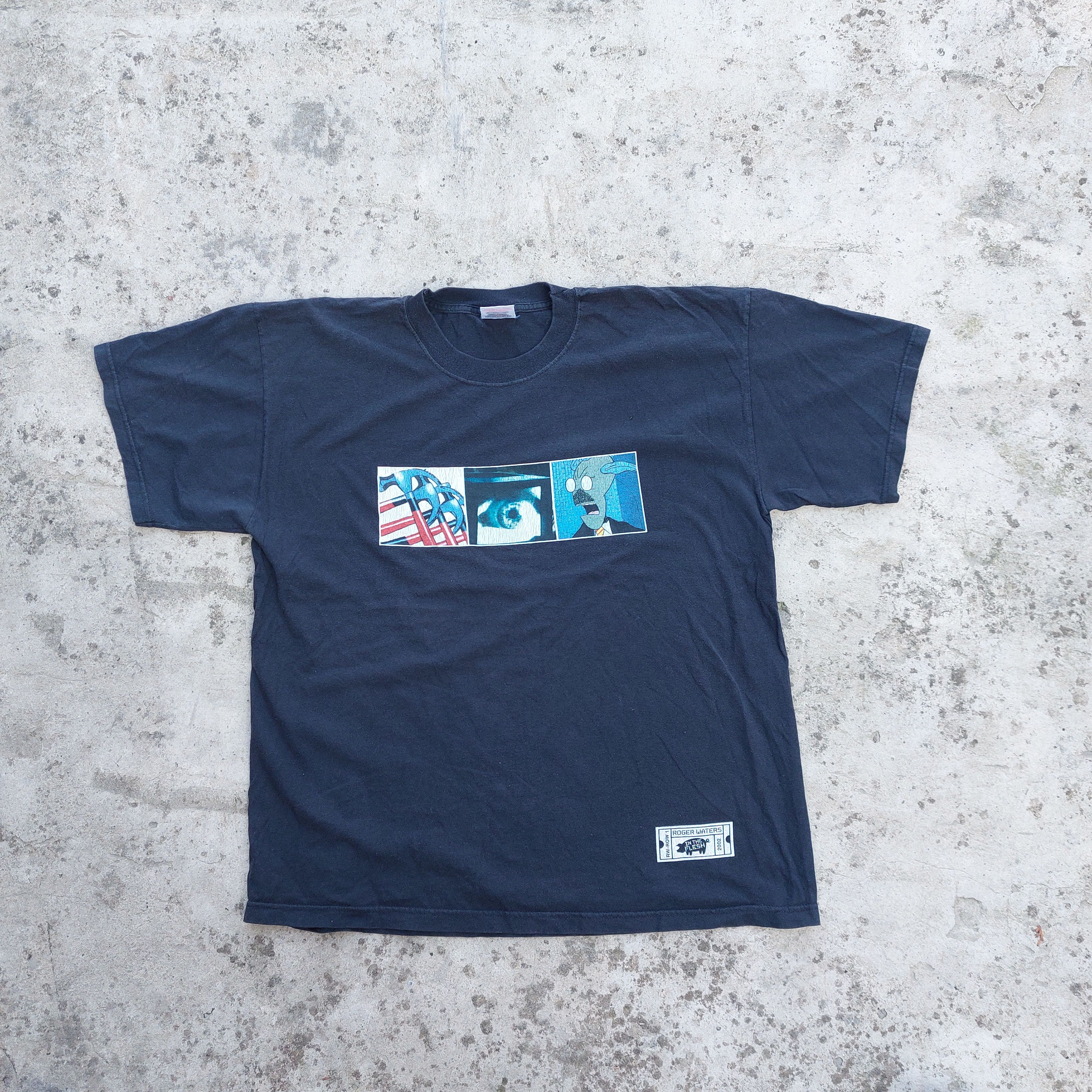 Band Tees × Pink Floyd × Vintage roger waters in the flesh 2002 tour vintage tshirt Size US XL / EU 56 / 4 - 2 Thumbnail