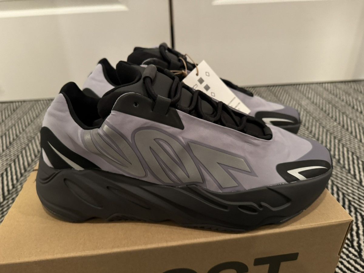 Adidas Size 10.5 Yeezy 700 MVN Geode Grey Silver Adidas Boost Size US 10.5 / EU 43-44 - 2 Thumbnail