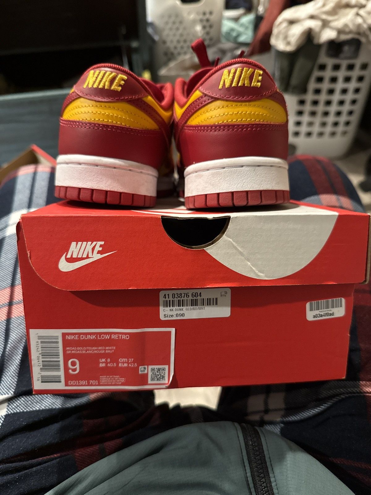 Nike Nike Midas Gold Dunk Low Retro Size US 9 / EU 42 - 5 Thumbnail