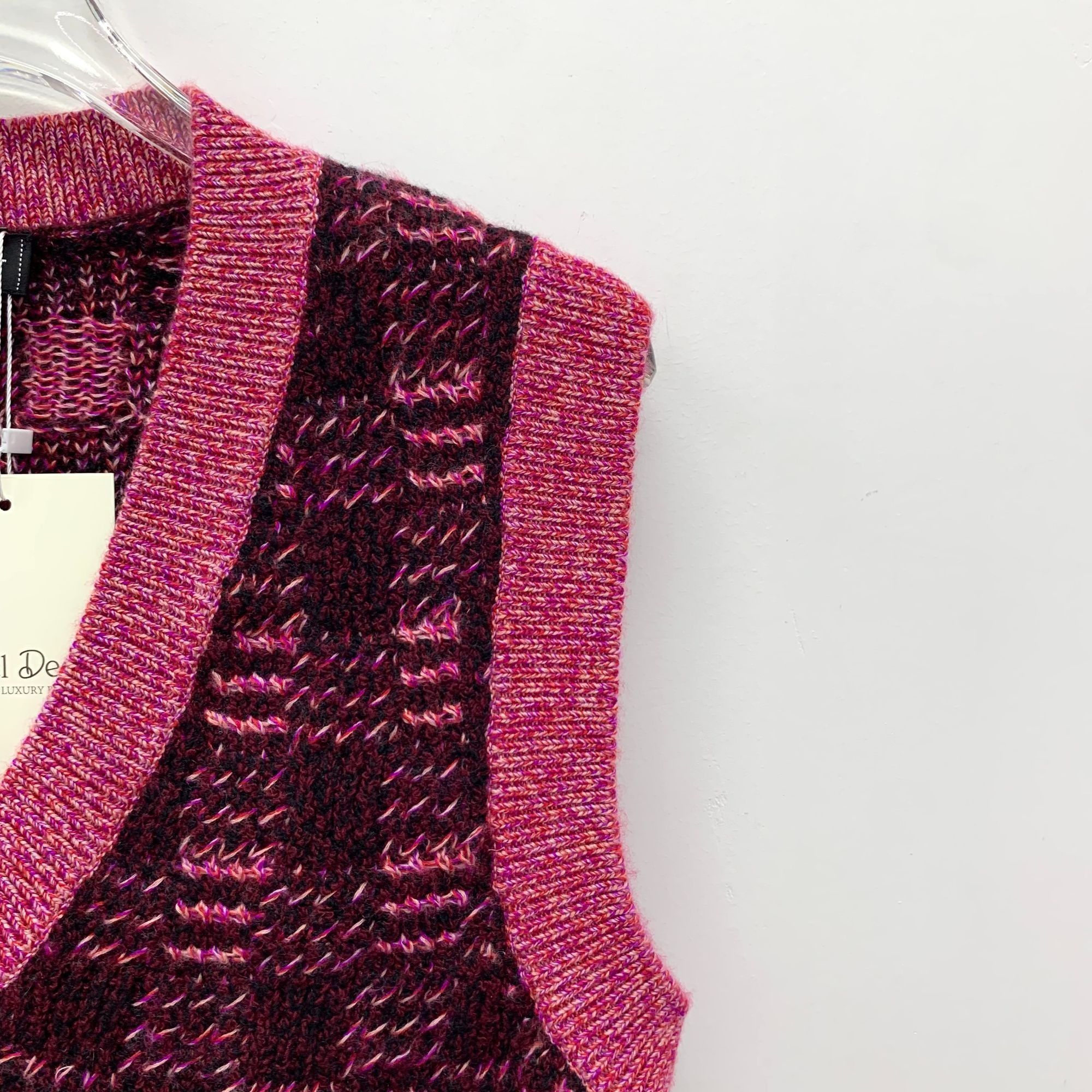 Chanel Chanel Rose Red Checkered Cashmere & Wool Blend V-Neck Knitt Size S / US 4 / IT 40 - 7 Thumbnail