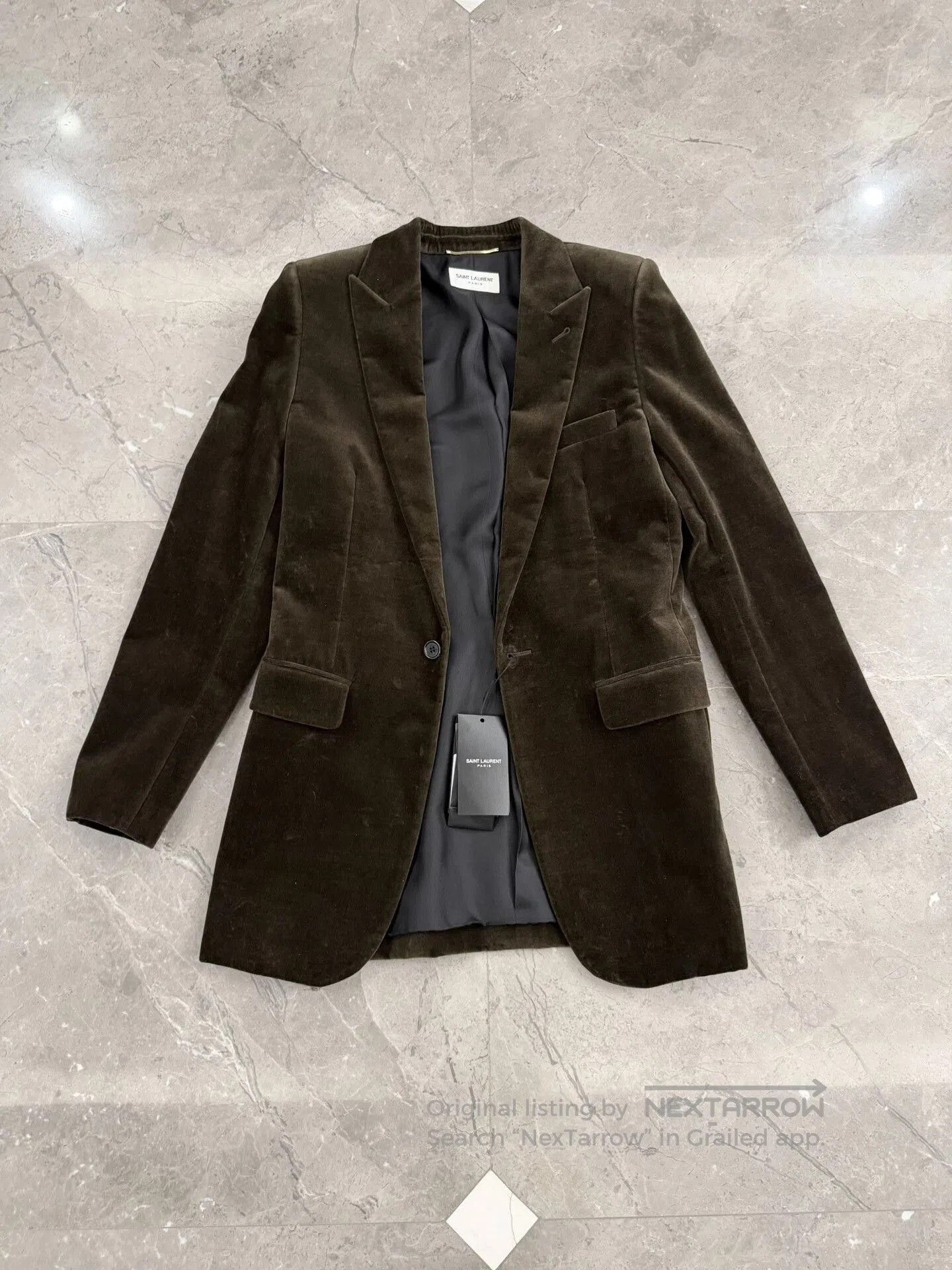 Yves Saint Laurent Saint Laurent Velvet Smoking Jacket. Size US S / EU 44-46 / 1 - 2 Thumbnail