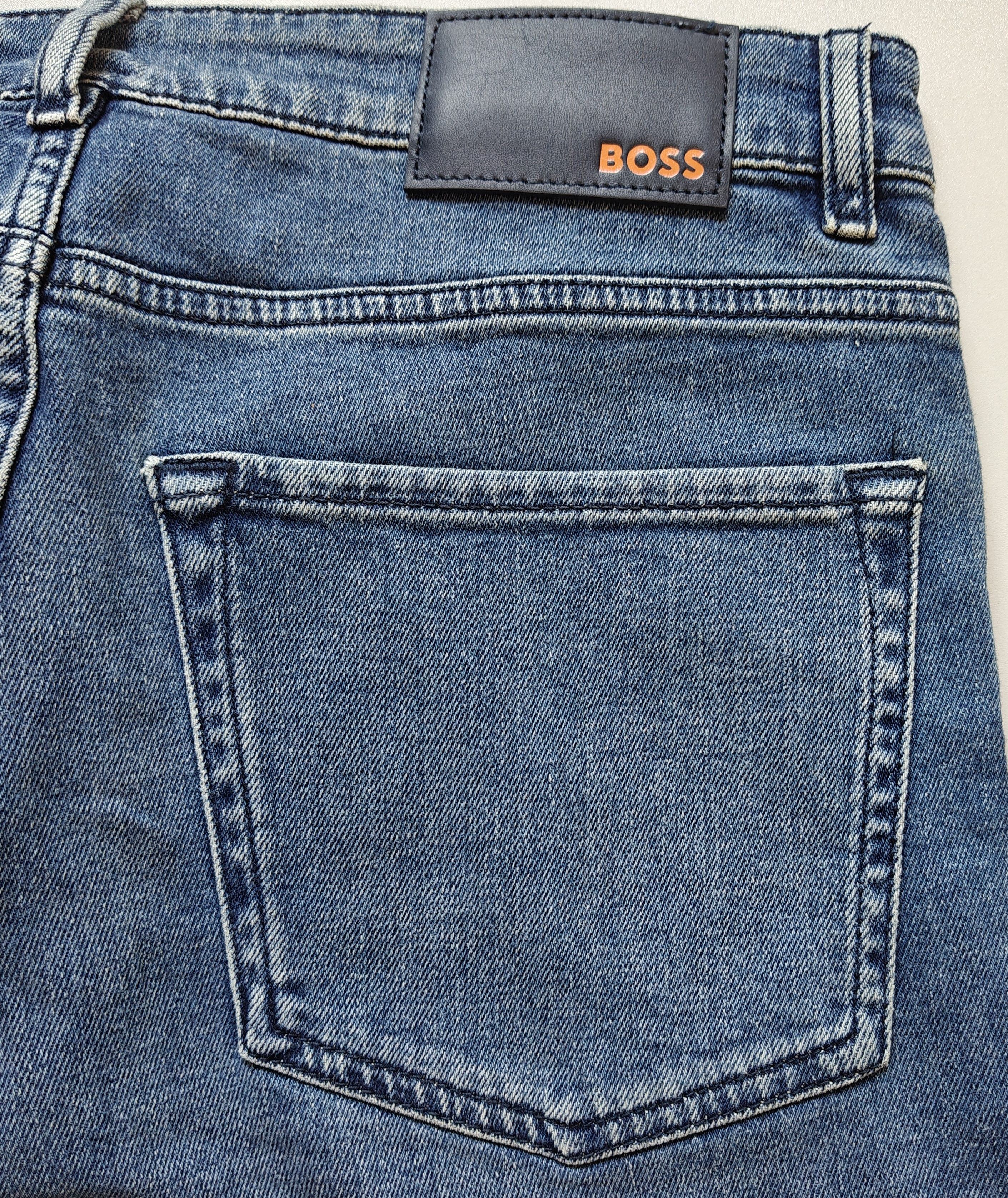 Hugo Boss BOSS RE.MAINE Regular fit men's Jeans Free Shipping T/6086 Size US 31 - 10 Thumbnail