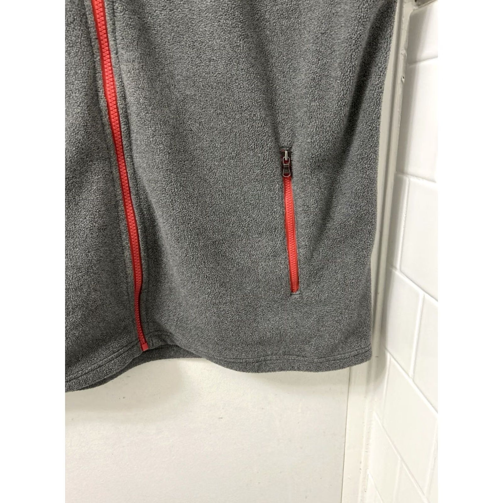 Southern Tide Southern Tide Fleece Vest Mens XL Gray Colorblock Full Zip Pockets Embroidered Logo Size US XL / EU 56 / 4 - 6 Thumbnail