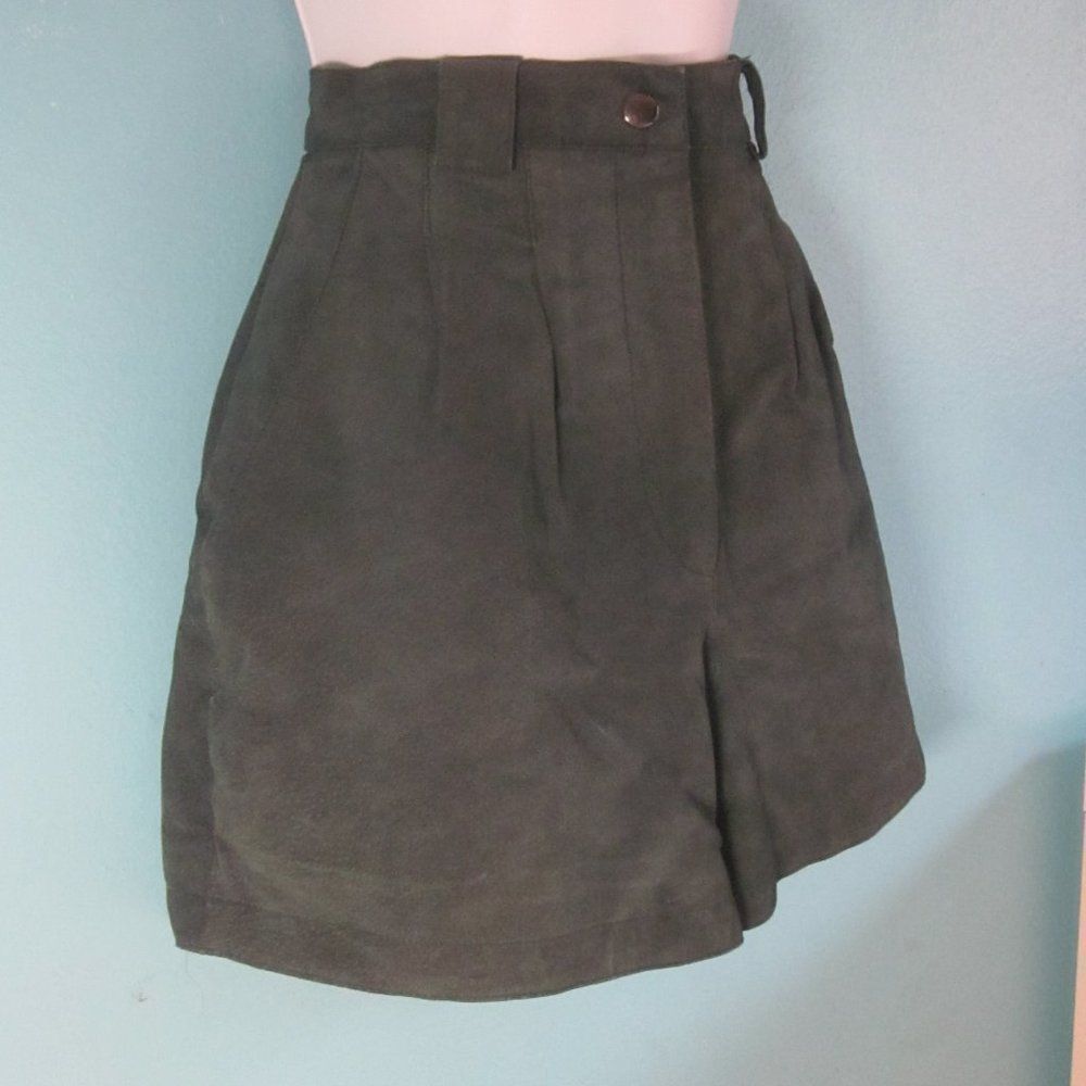 Vintage Green Leather Pleated Shorts Juniors Size 7 Jay Jacobs by ADA Vintage 1970's Size 26" / US 2 / IT 38 - 4 Thumbnail