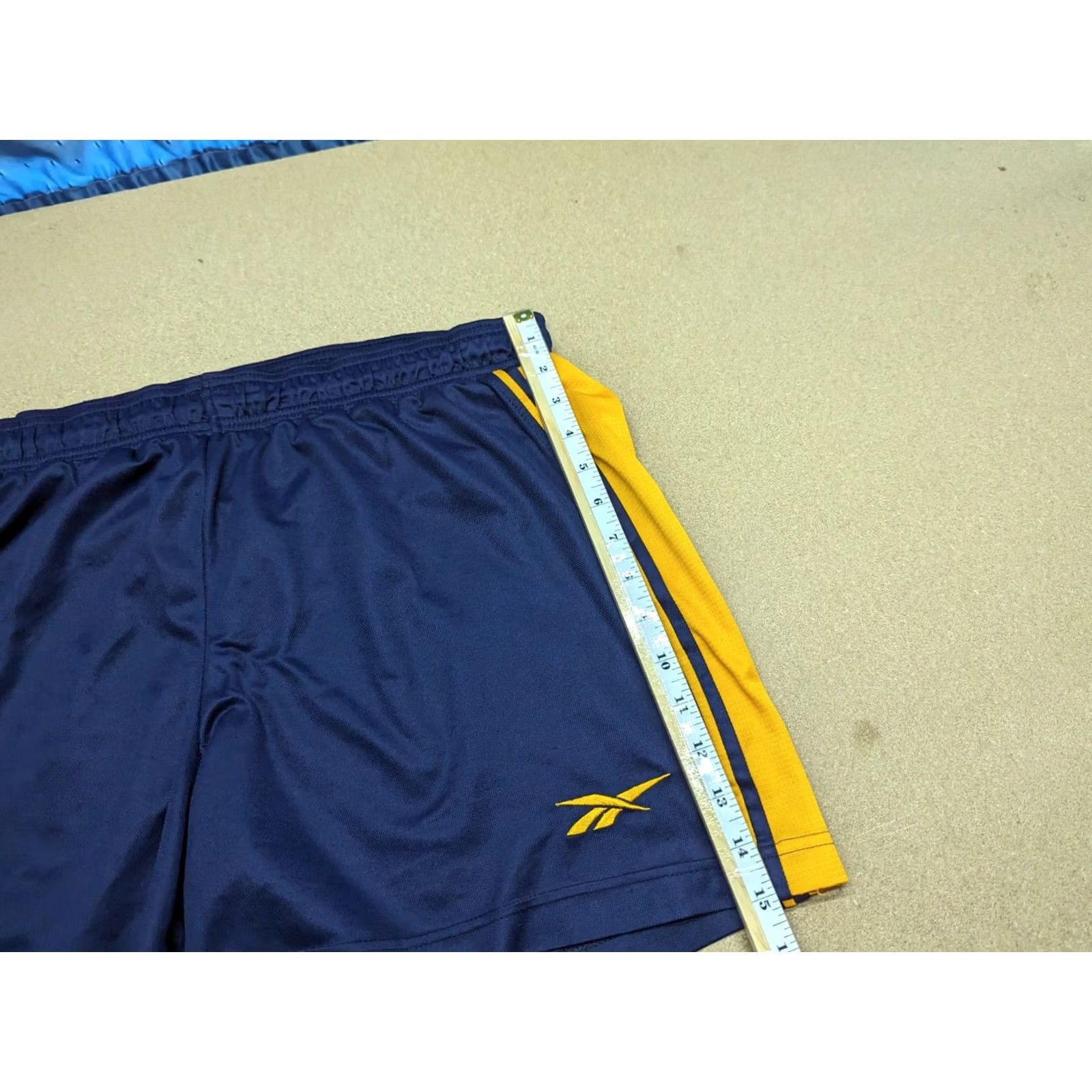 Reebok Vintage Reebok Away Shorts Football Soccer Blue Mens L Size US 34 / EU 50 - 5 Thumbnail