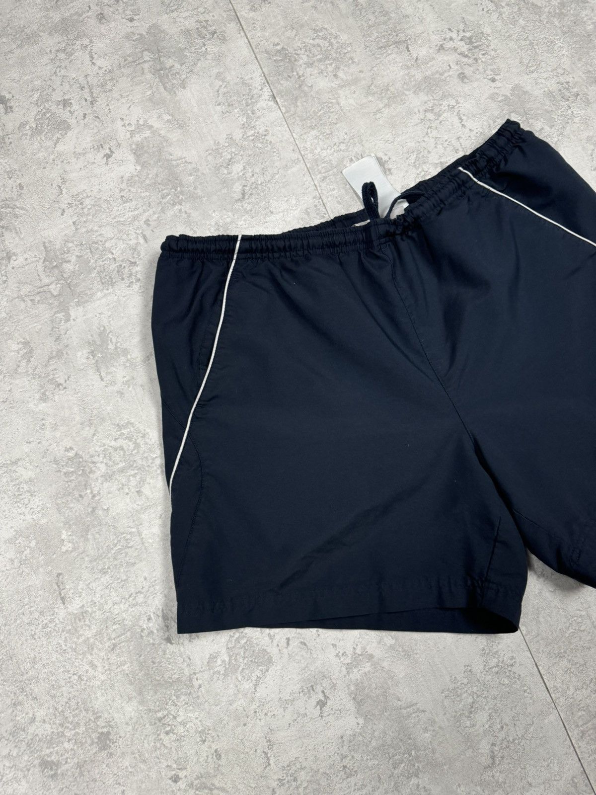 Nike Vintage Nike Y2K Streetwear Sportswear Shorts Size XL Size US 37 - 2 Thumbnail