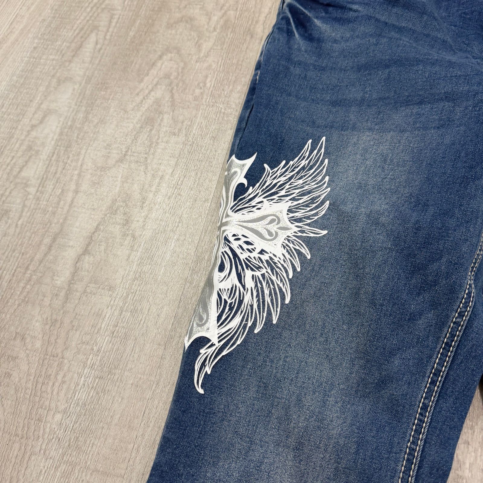 Vintage Hot Topic Cross Skull Wings Rhinestone Flare Denim Pants 13 Size 30" / US 8 / IT 44 - 5 Thumbnail