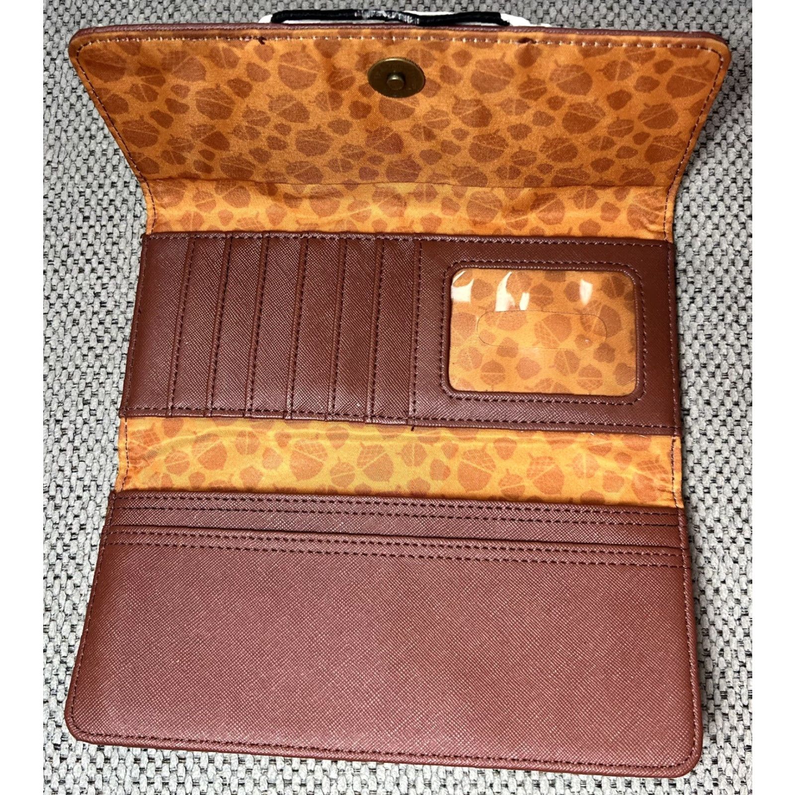Disney Disney Chip And Dale Loungefly CHIP Wallet Women Wallet Brown Disney Loungefly CHIP Wallet Men? Size ONE SIZE - 4 Thumbnail