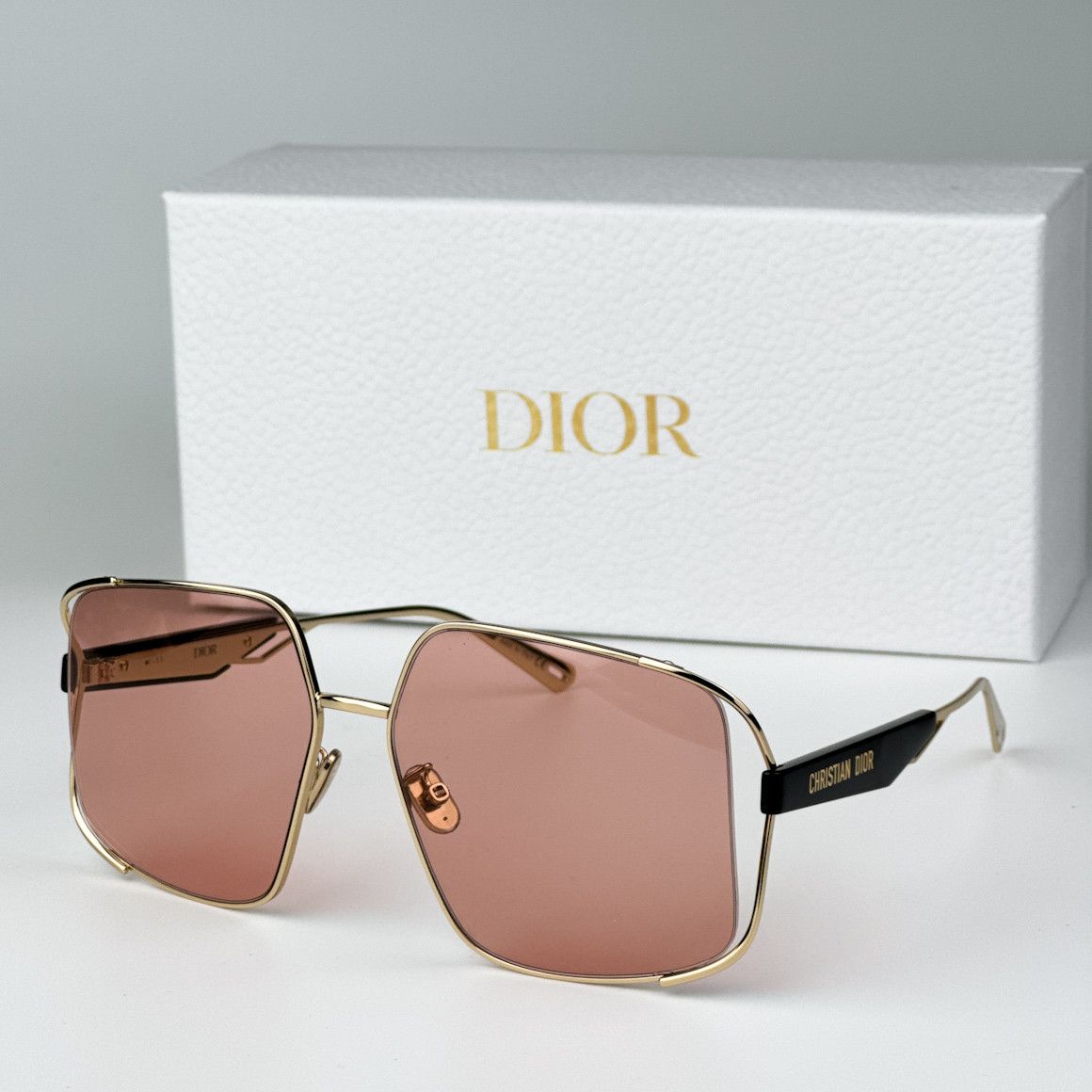 image of New Dior ArchiDior S1U B0E0 Women Oversized Sunglasses in Gold/Pink