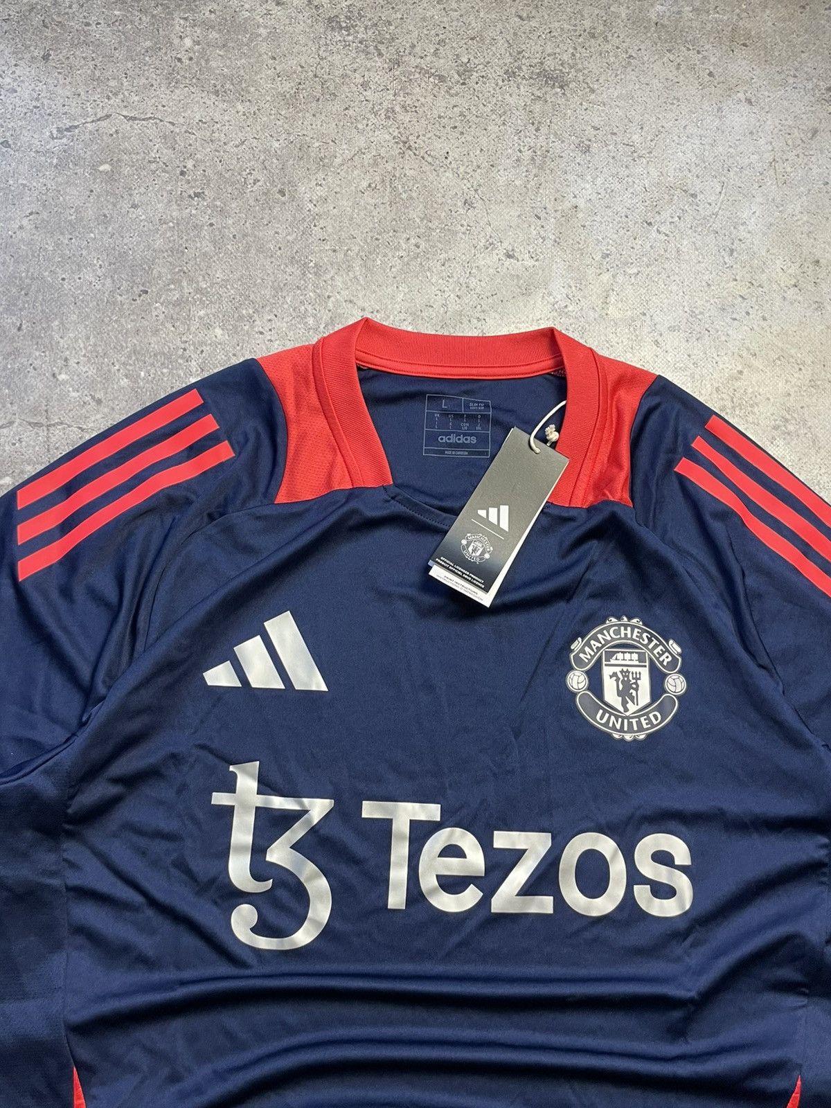 Adidas Adidas Manchester United 2024 Away Kit Soccer Jersey Size US L / EU 52-54 / 3 - 3 Thumbnail