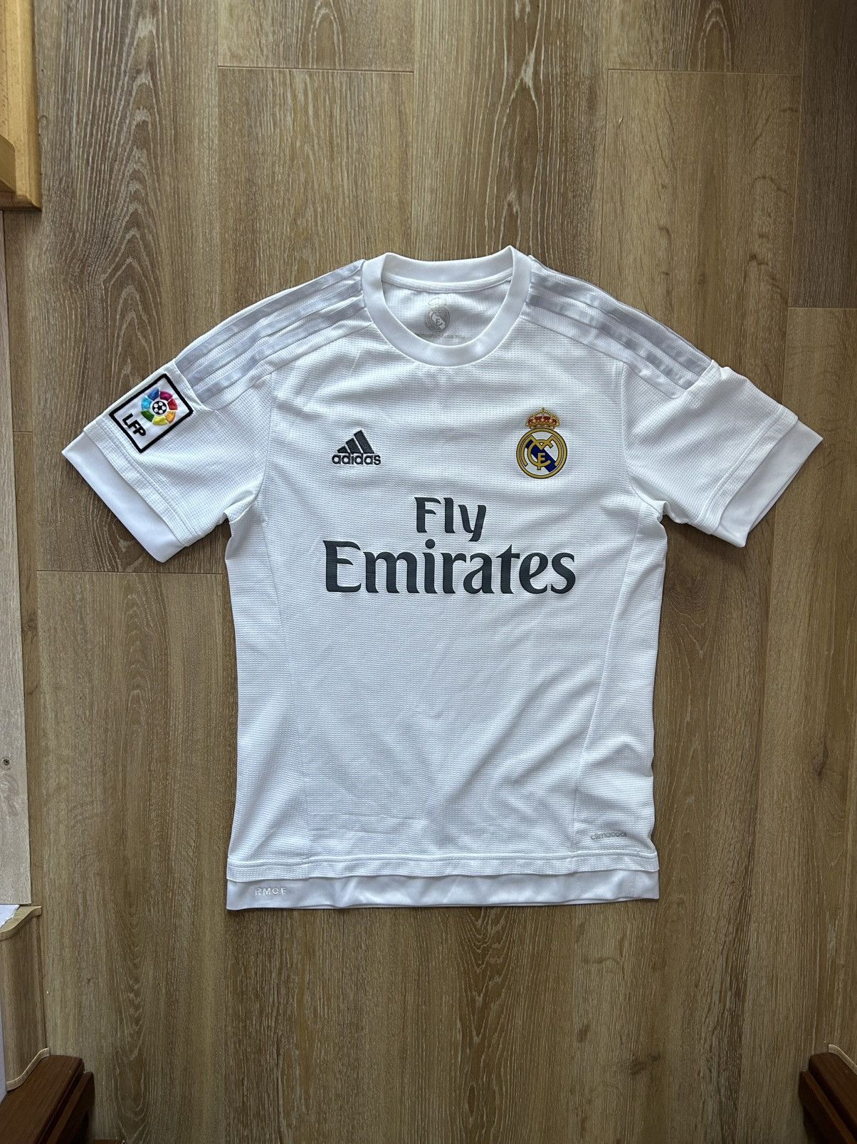 Adidas Real Madrid 2015 2016 home shirt jersey kit football soccer Size US S / EU 44-46 / 1 - 1 Thumbnail