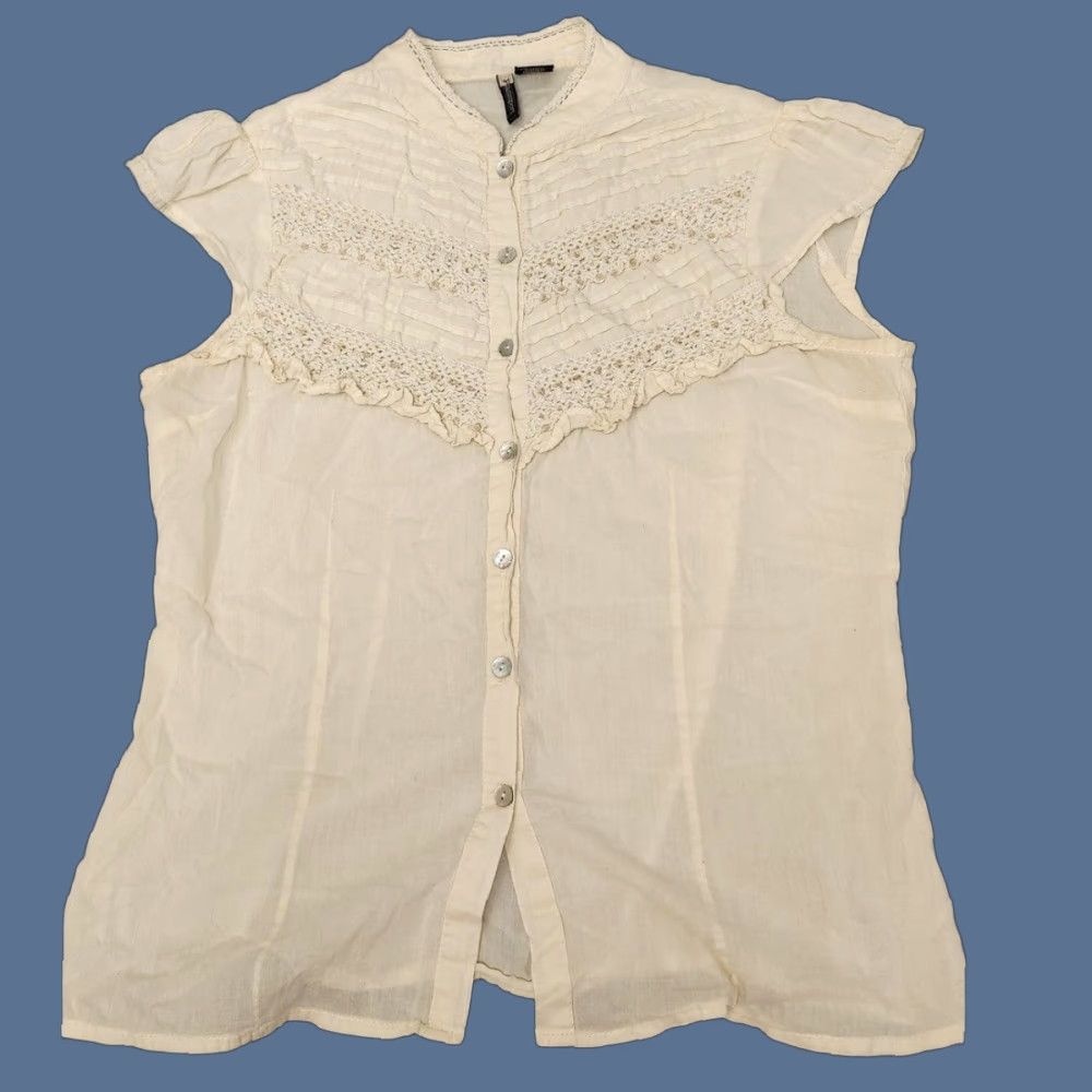 Vintage Passport Shirt Womens Large Ivory Lace Crochet Pintuck Cap Sleeve Button Blouse Size L / US 10 / IT 46 - 1 Thumbnail
