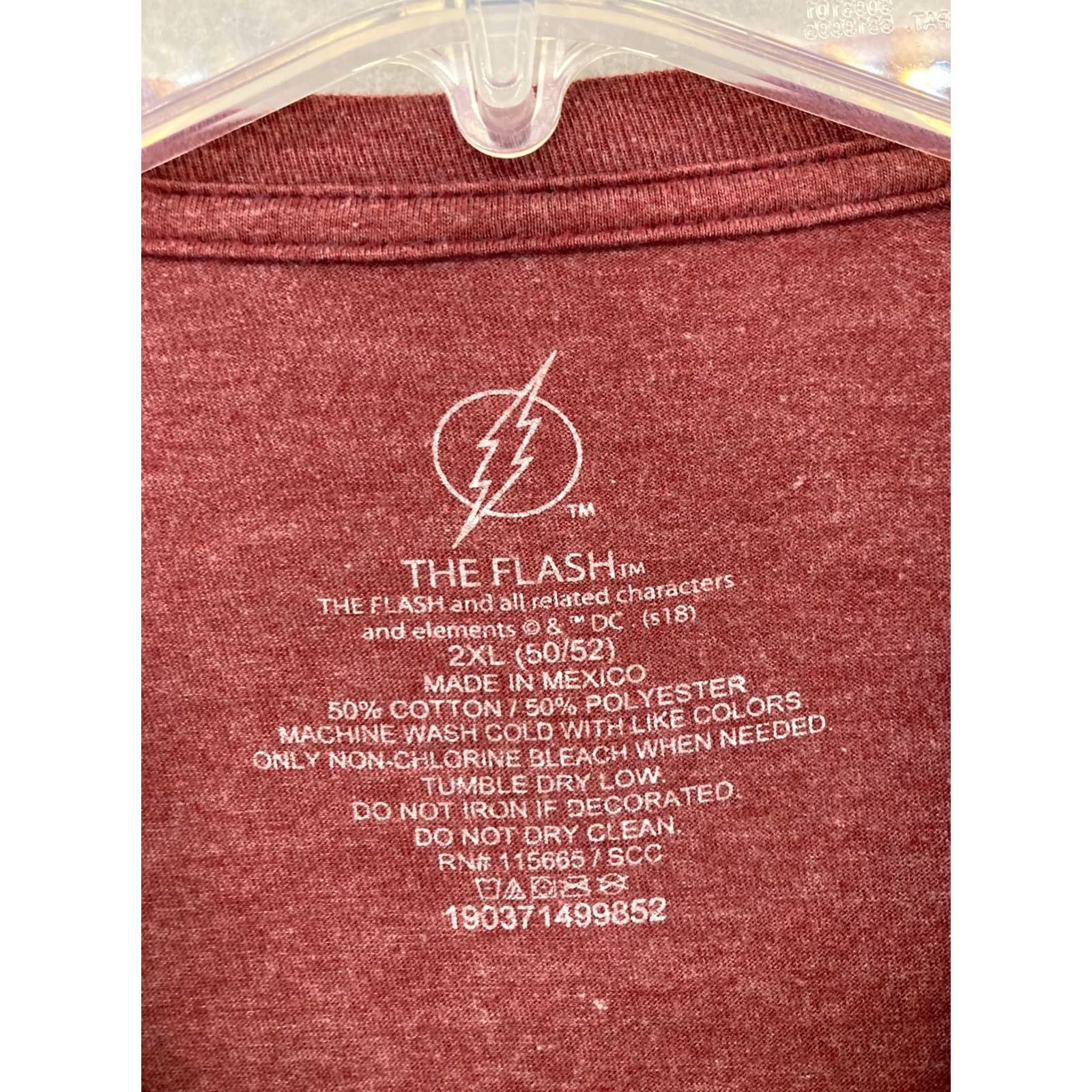 Vintage The Flash Mens TShirt 2XL Red DC Super Hero Shirt Mens 2XL Red Graphic Print DC Comics Movie Hero Size US XXL / EU 58 / 5 - 5 Thumbnail