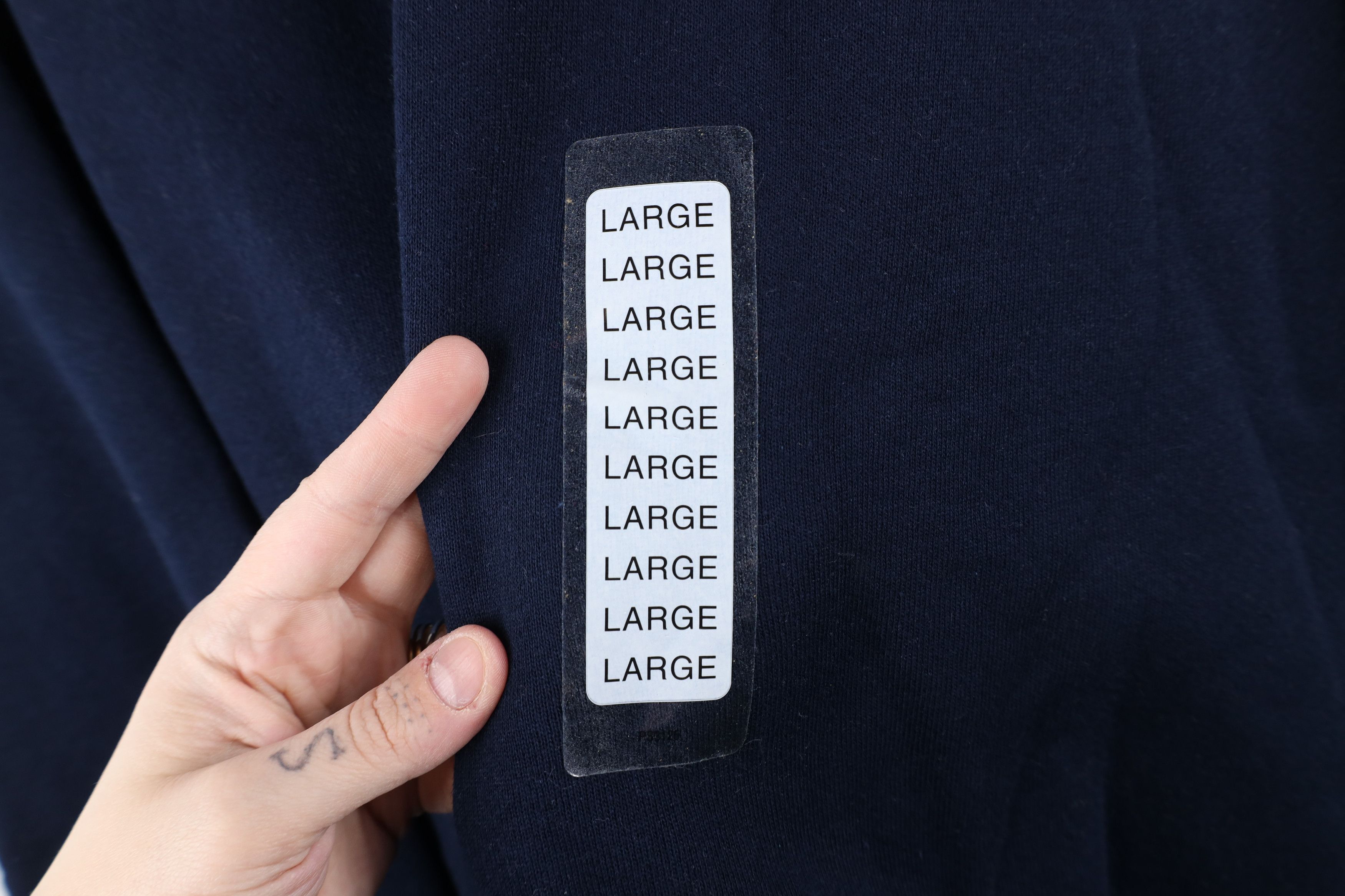 Vintage Deadstock Vintage Y2K 2000 Streetwear Heavyweight Sweatshirt Size US L / EU 52-54 / 3 - 4 Thumbnail