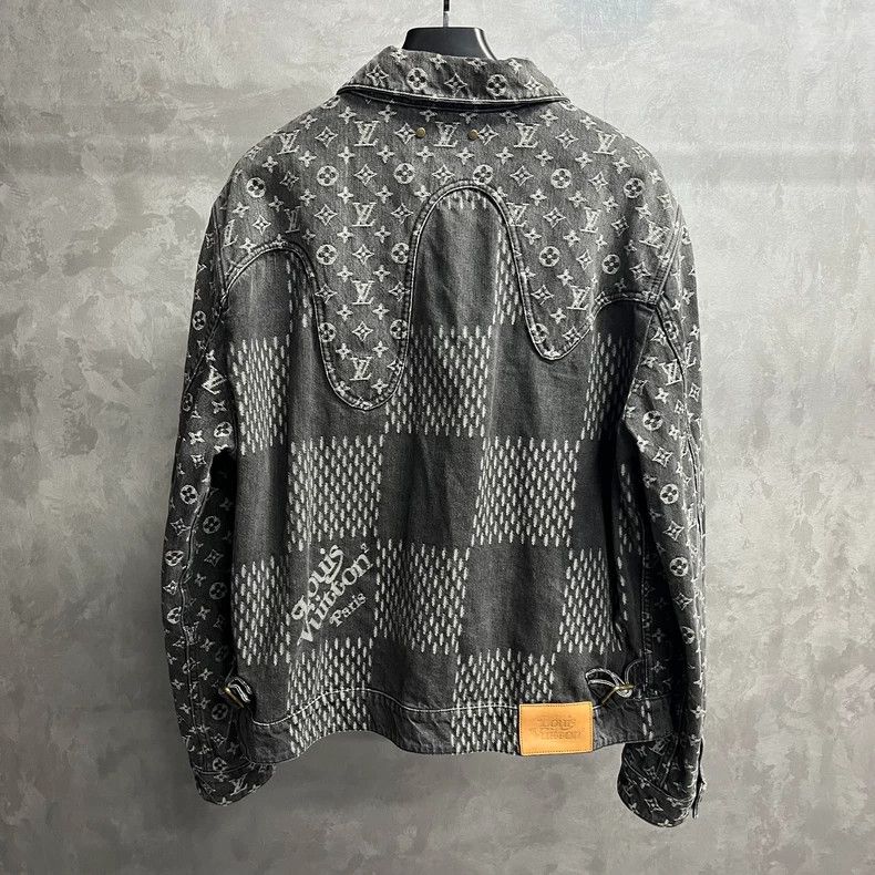 Louis Vuitton louis vuitton Black nigo full print print patchwork casual Size US L / EU 52-54 / 3 - 6 Thumbnail