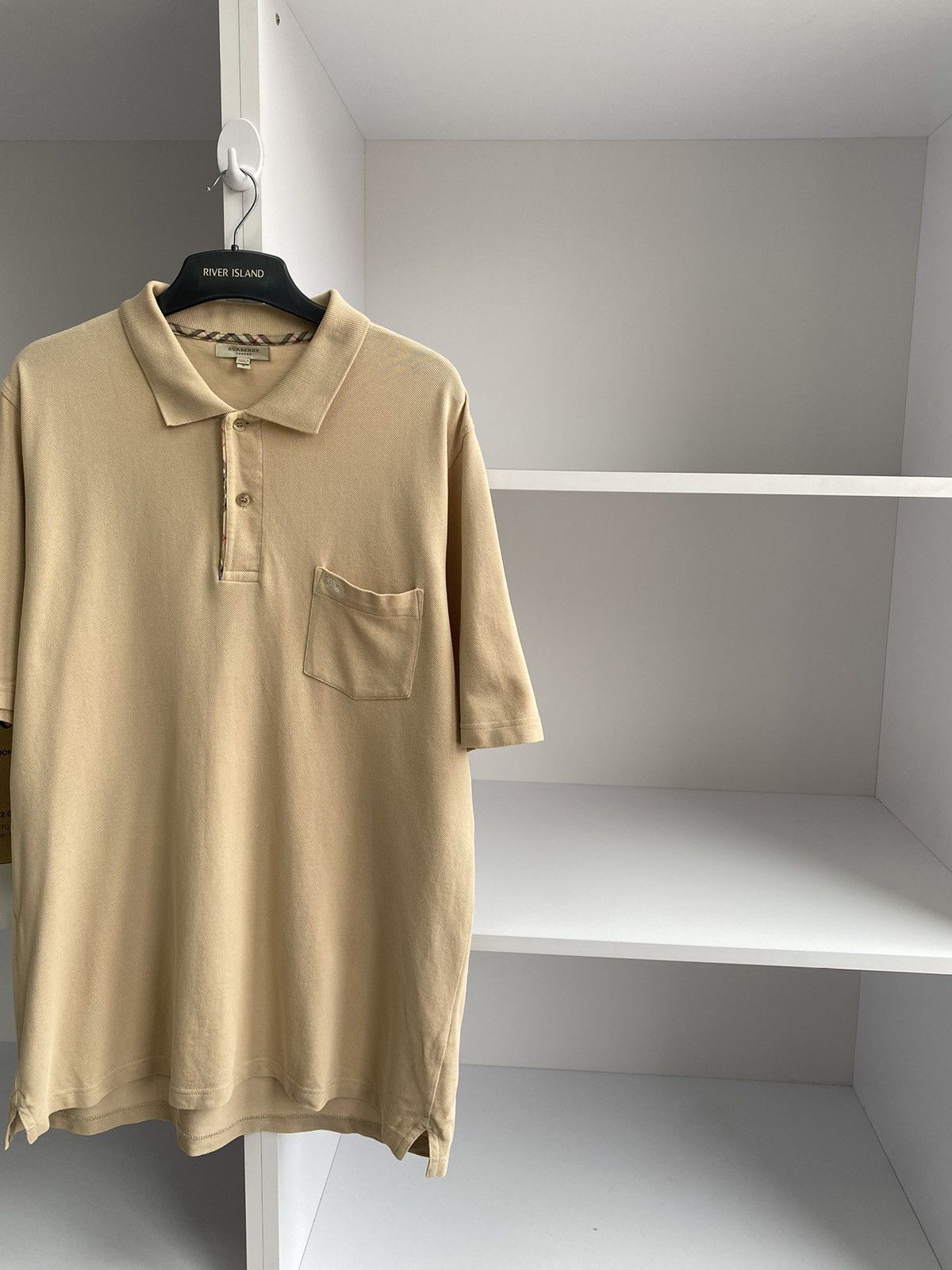 Burberry × Vintage Vintage Burberry Beige Luxury Polo T-Shirt Size US L / EU 52-54 / 3 - 5 Thumbnail