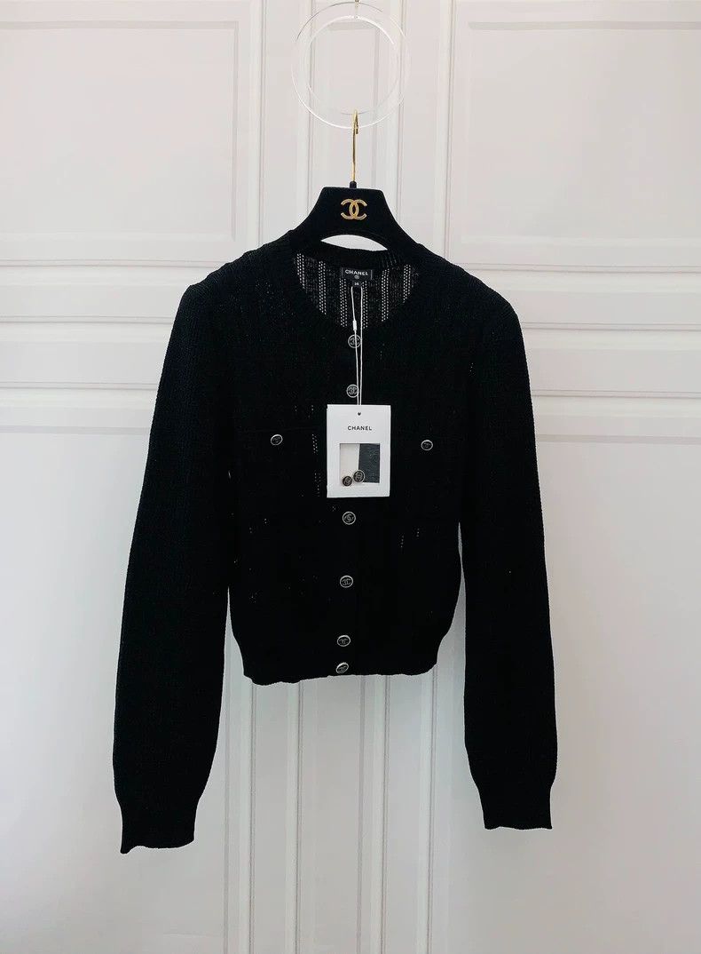 Chanel Chanel 21P black knitted cardigan jacket Size XS / US 0-2 / IT 36-38 - 1 Thumbnail
