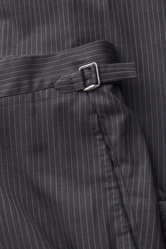 Tom Ford Tom Ford pinstripe suit Size 46R - 9 Thumbnail