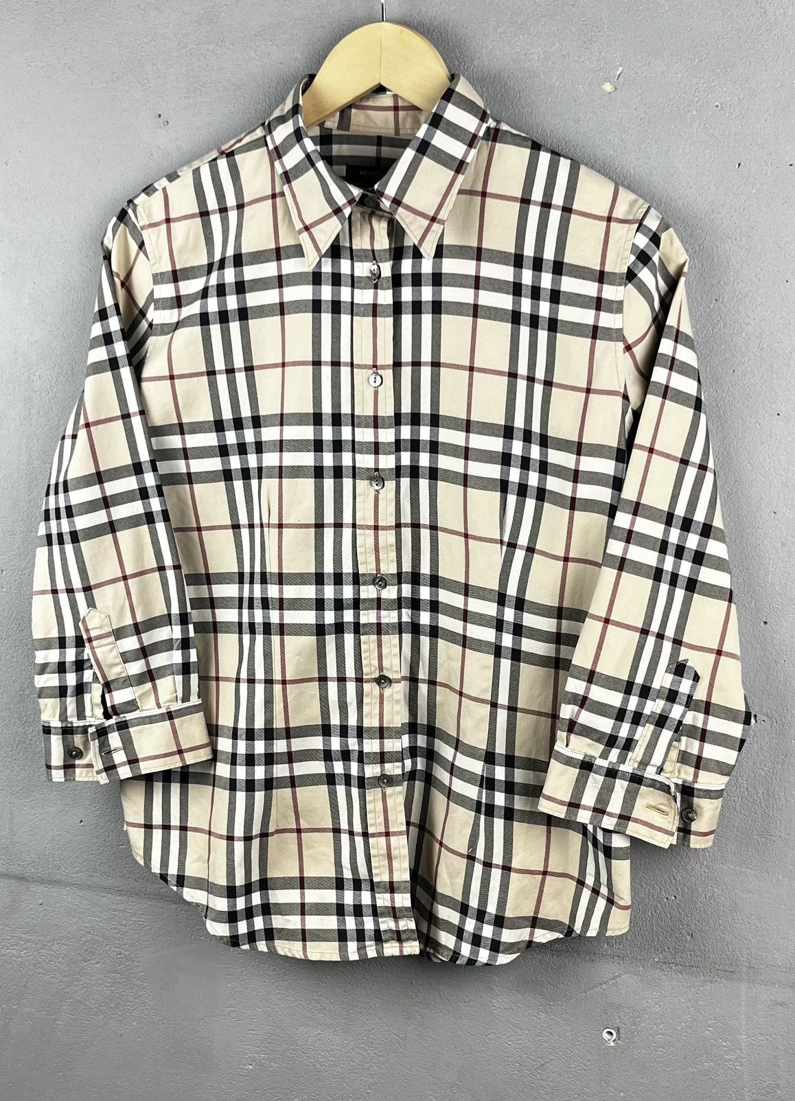 Burberry Burberry button shirt Size L / US 10 / IT 46 - 1 Thumbnail
