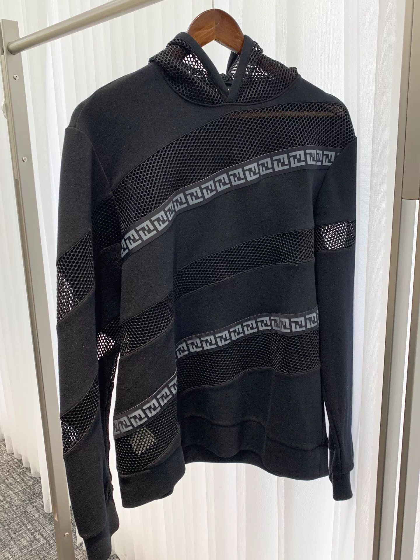 Fendi Fendi Logo Cutout Panel Black Hoodie Size US L / EU 52-54 / 3 - 1 Thumbnail
