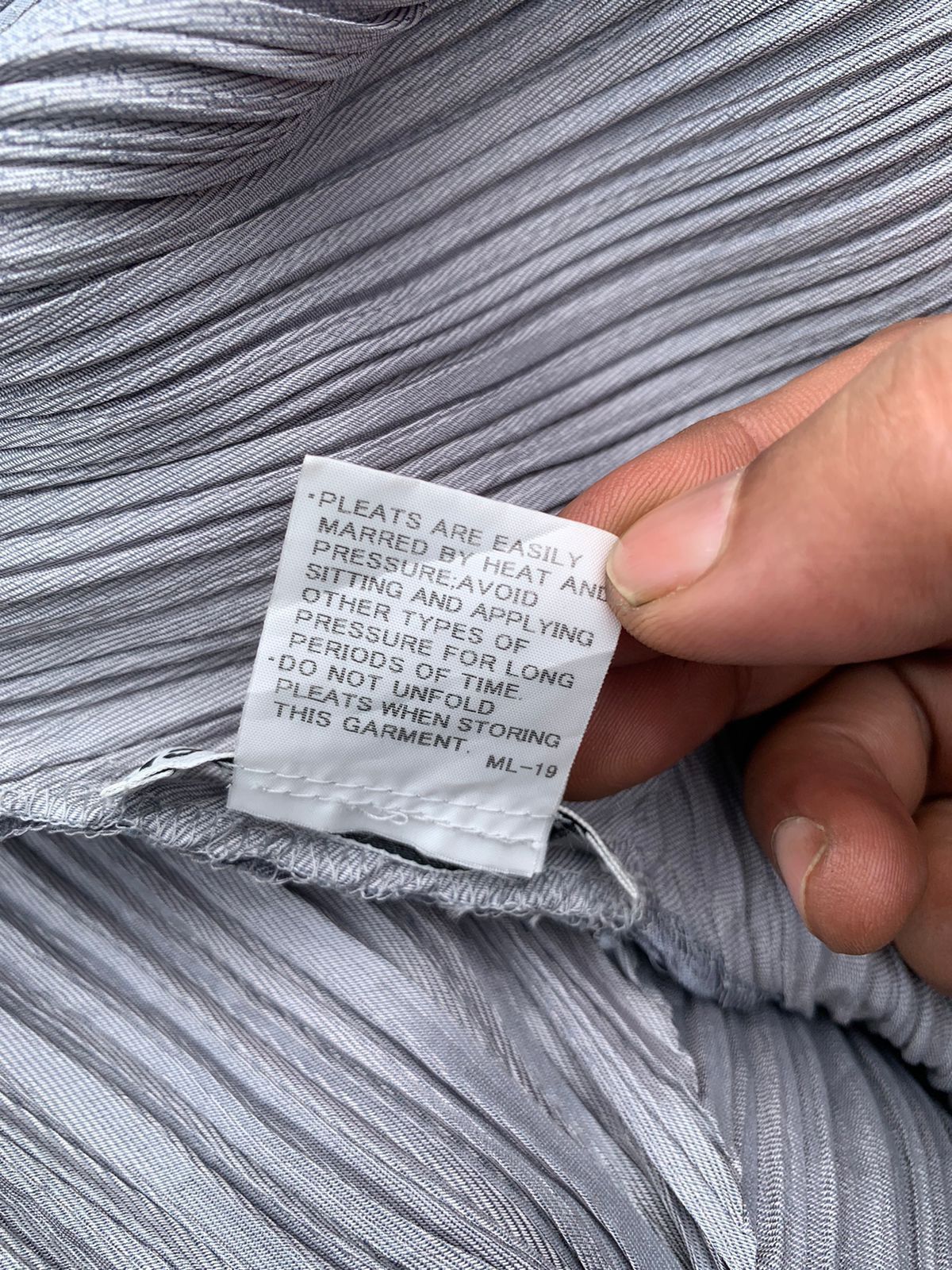Issey Miyake Vintage Issey Miyake bat wing pleated gradient uouter Size ONE SIZE - 7 Thumbnail