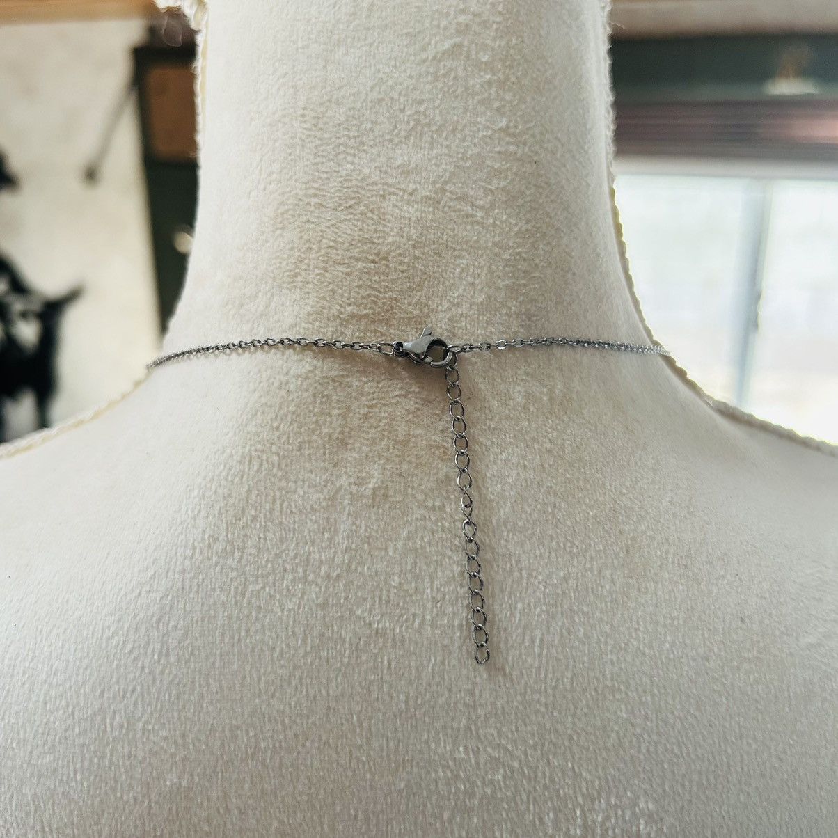 Vintage Vintage clear stone chandelier pendant on chain necklace Size ONE SIZE - 4 Thumbnail
